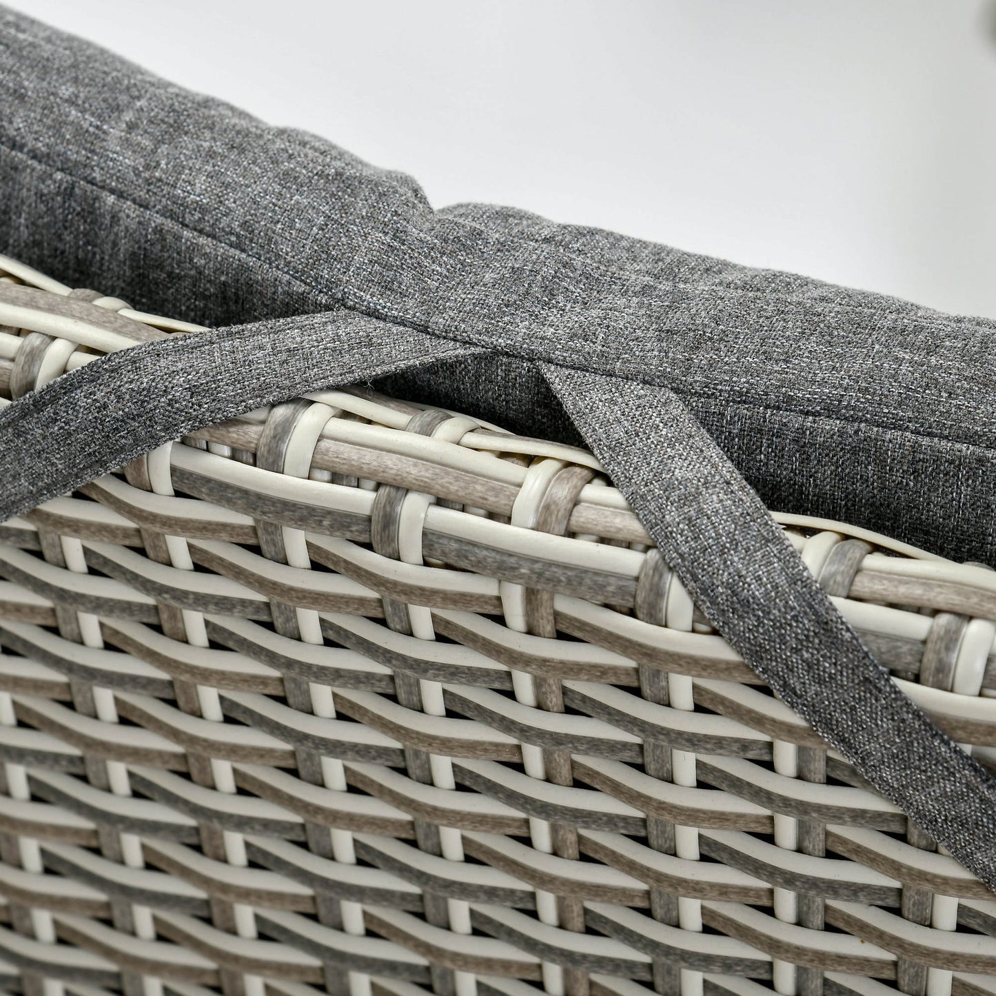 Ensemble de canapé de patio 3 pièces Outsunny en rotin PE, fauteuils inclinables d'extérieur, table basse avec plateau en plastique imitation bois