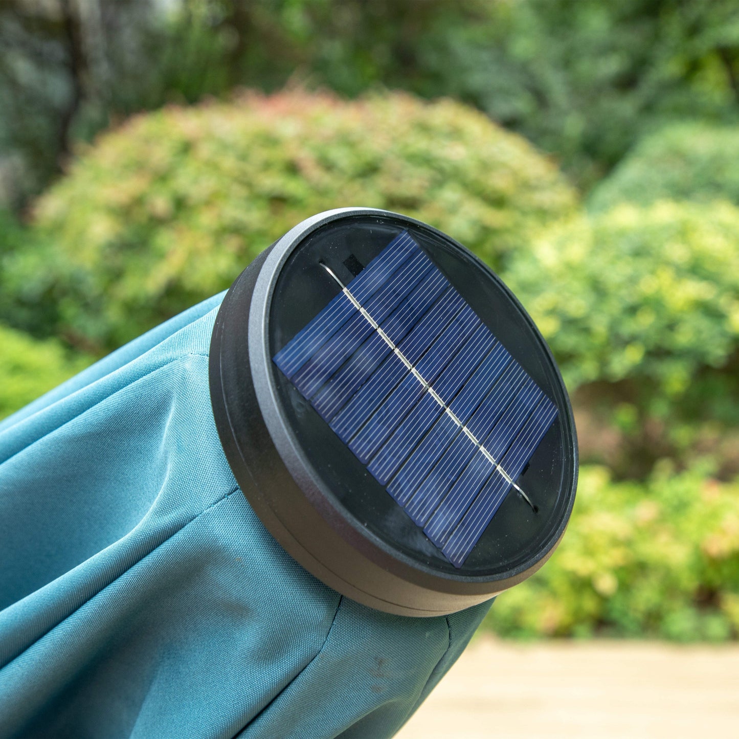 Parasol de terrasse MAISON ARTS de 3 m (10 pi) à 3 niveaux, à inclinaison automatique, double ventilation et éclairage LED