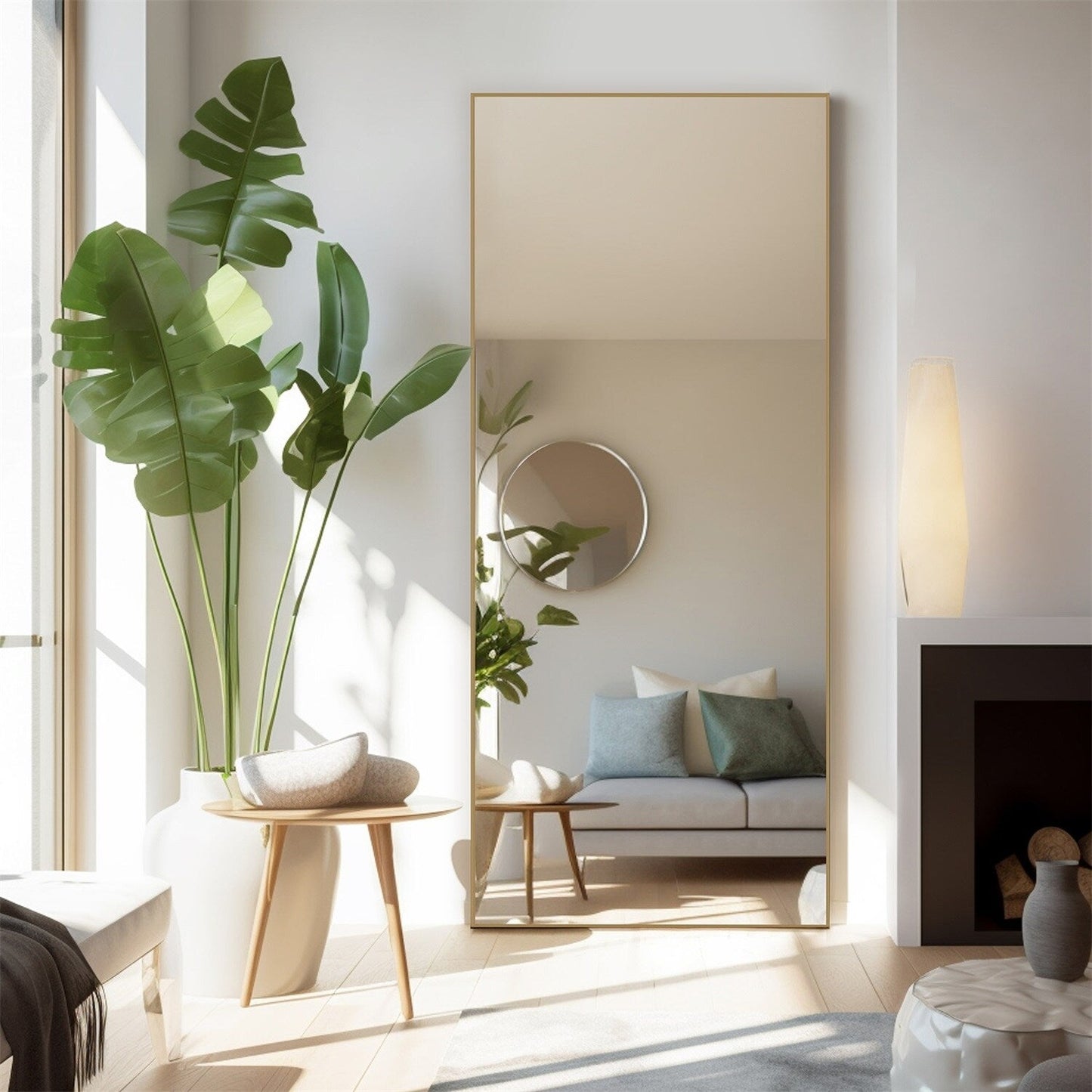 Miroir sur pied avec cadre en alliage d'aluminium, idéal pour la chambre ou le dressing.