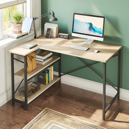 Petit bureau d'angle en forme de L avec étagères de rangement