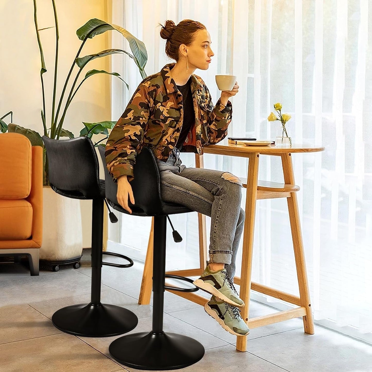 Tabourets de bar pivotants et réglables Bossin avec dossier – Hauteur comptoir