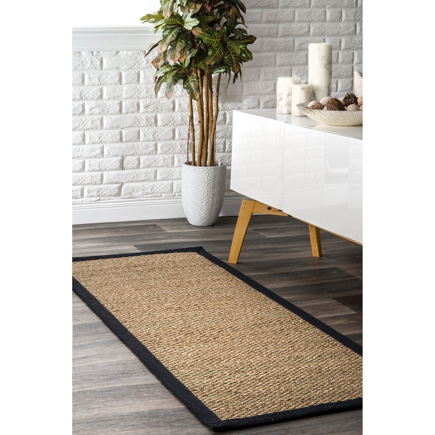 Tapis Nuloom Kiana Casual à bordure en jonc de mer