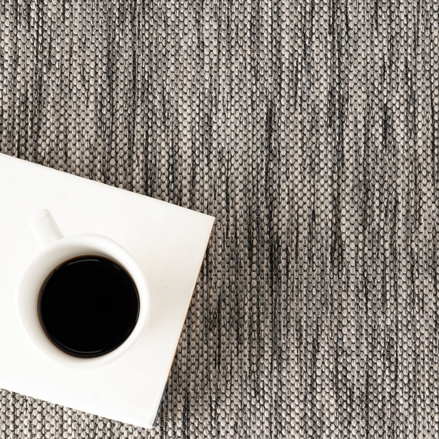 Tapis d'intérieur/extérieur Nuloom Leah Classic à bordures