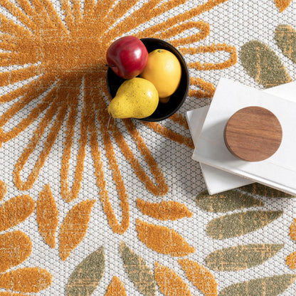 Tapis d'intérieur/extérieur Nuloom Ronda à motif floral audacieux