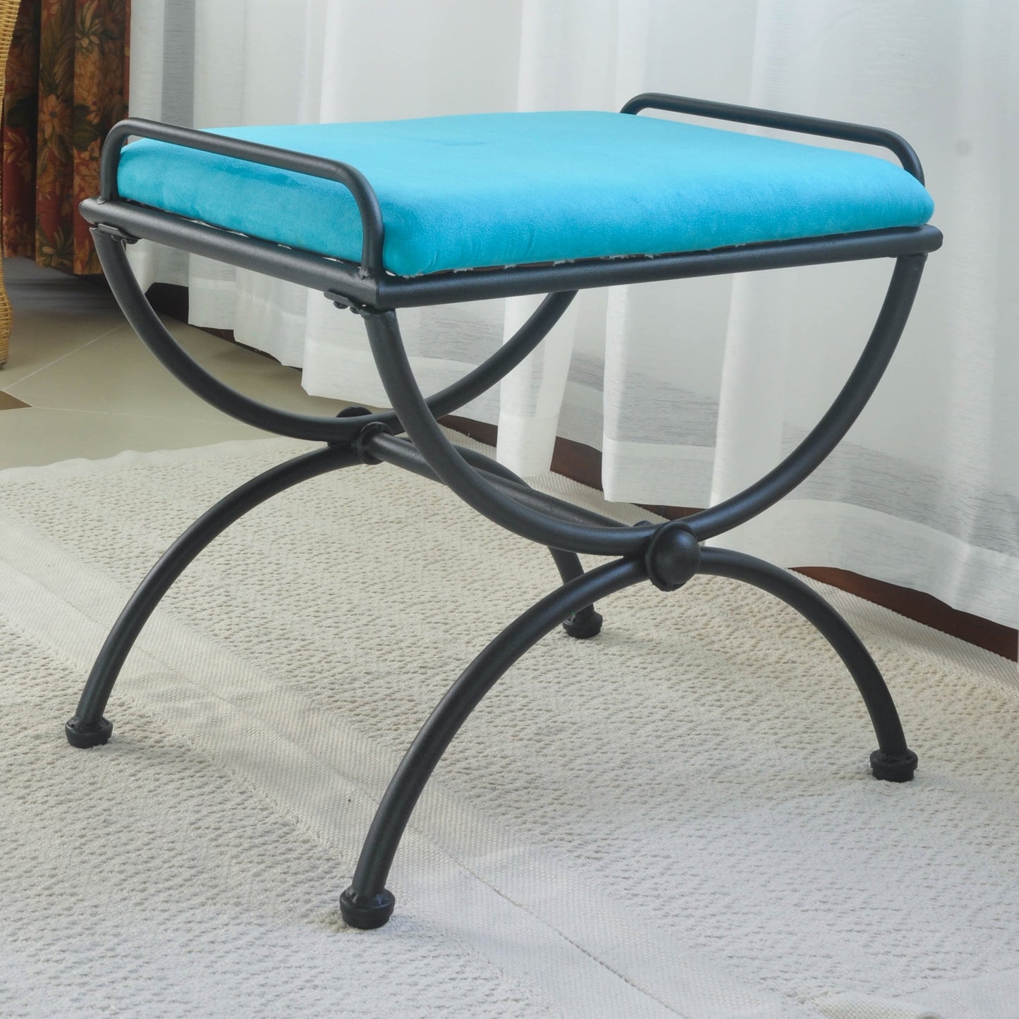 Tabouret de coiffeuse Cambridge en fer avec coussin