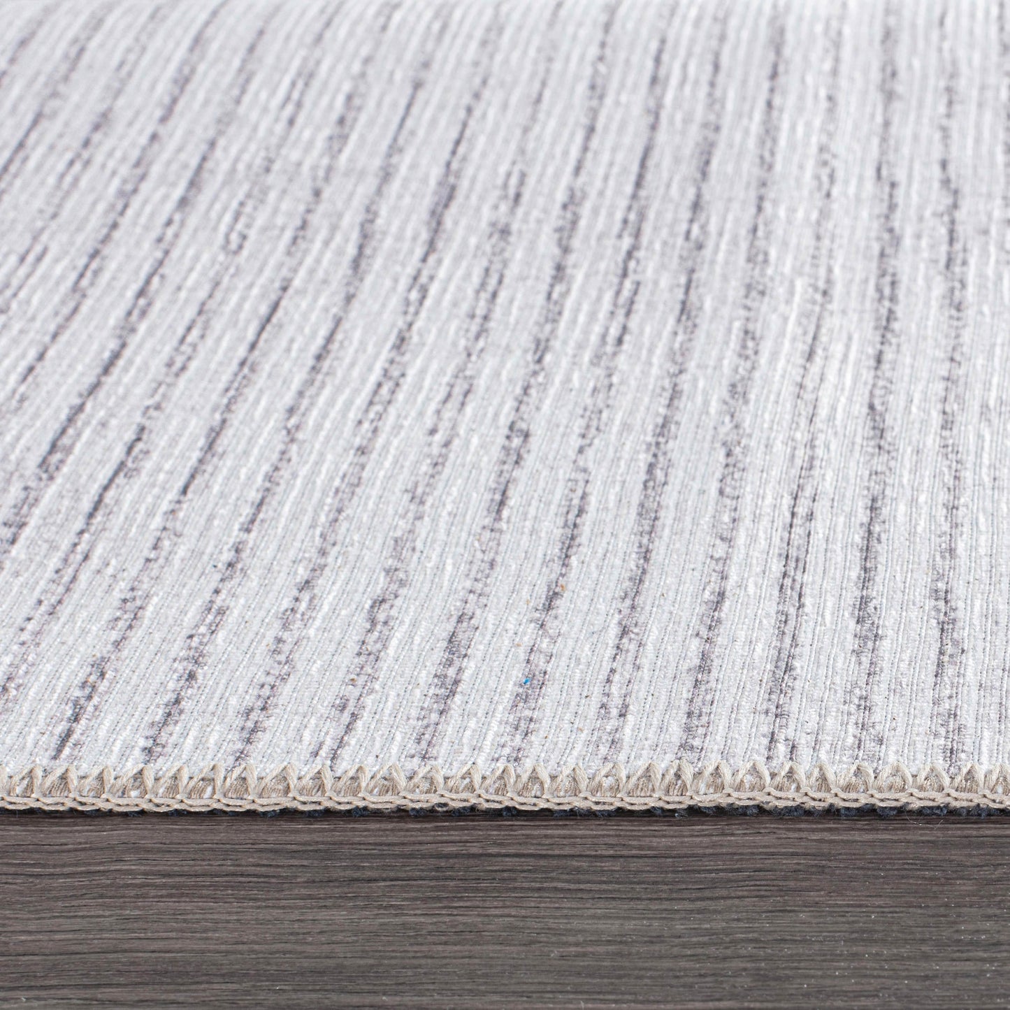 Tapis contemporain à rayures usées lavable en machine