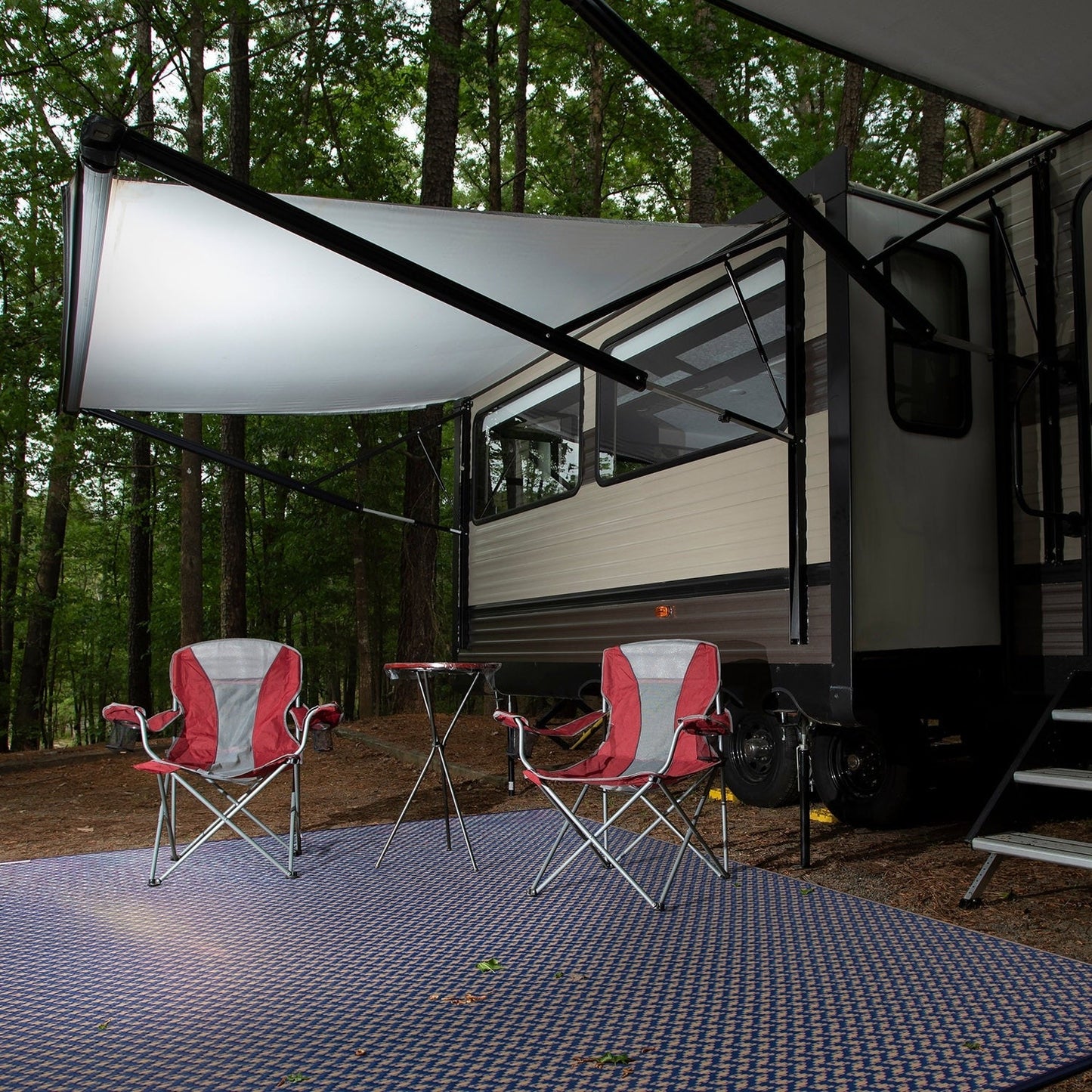 Tapis d'extérieur contemporains en plastique solide réversible