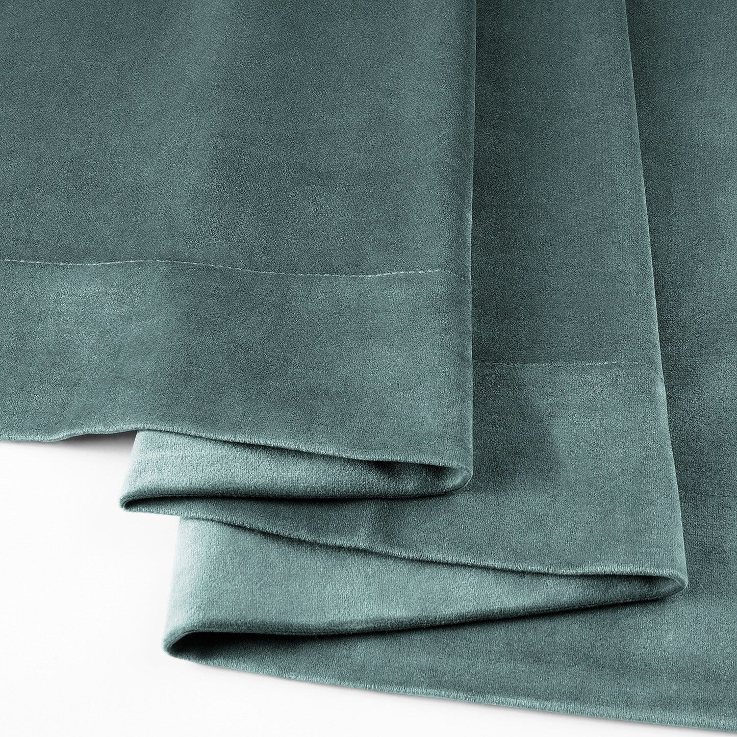 Rideau occultant en velours signature Exclusive Fabrics (1 panneau)