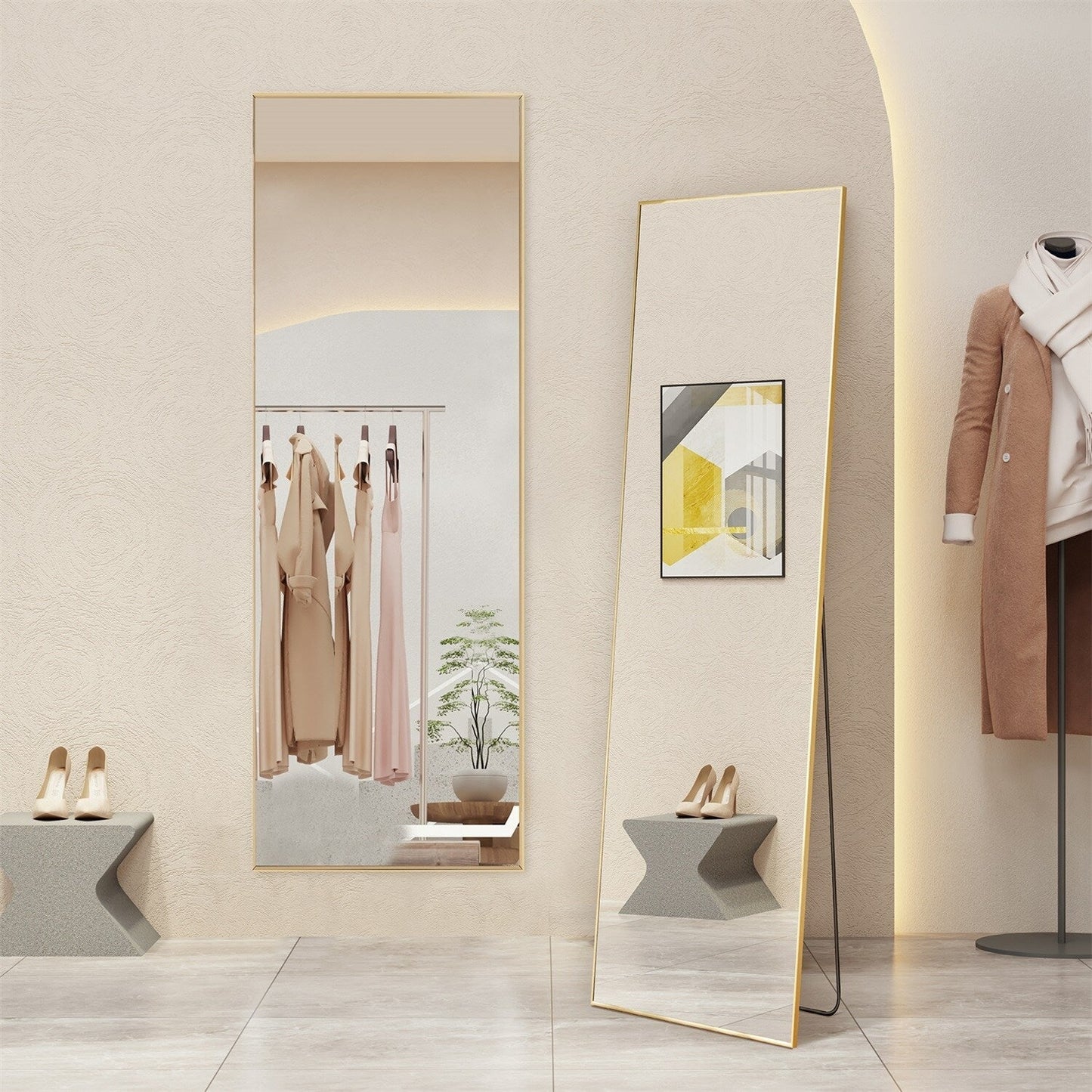 Miroir sur pied avec cadre en alliage d'aluminium, idéal pour la chambre ou le dressing.