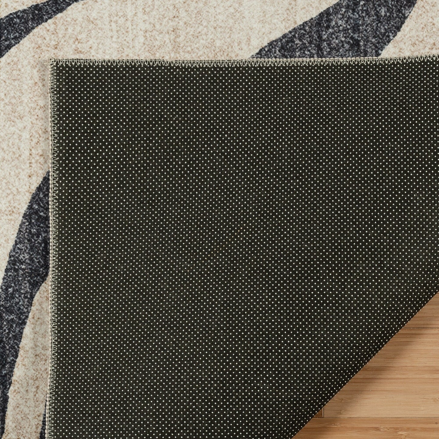 Collection de tapis Gertmenian Crystal Print, lavables, imprimés numériquement, à poils plats, en polyester antidérapant