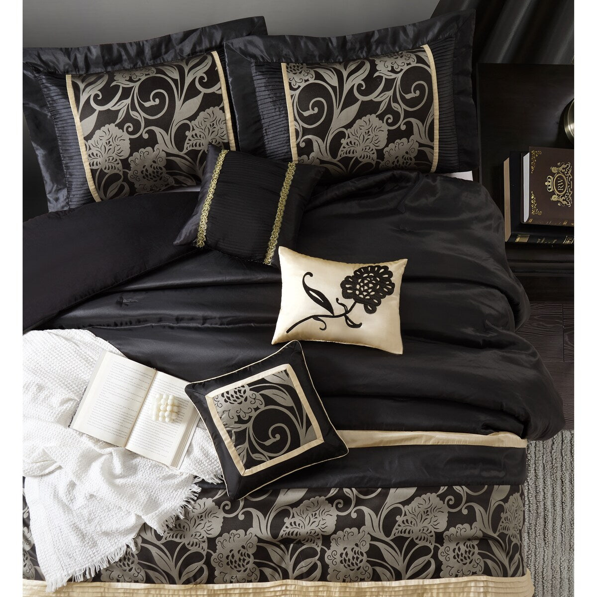 Ensemble de couette jacquard floral Nanshing Brie 9 pièces