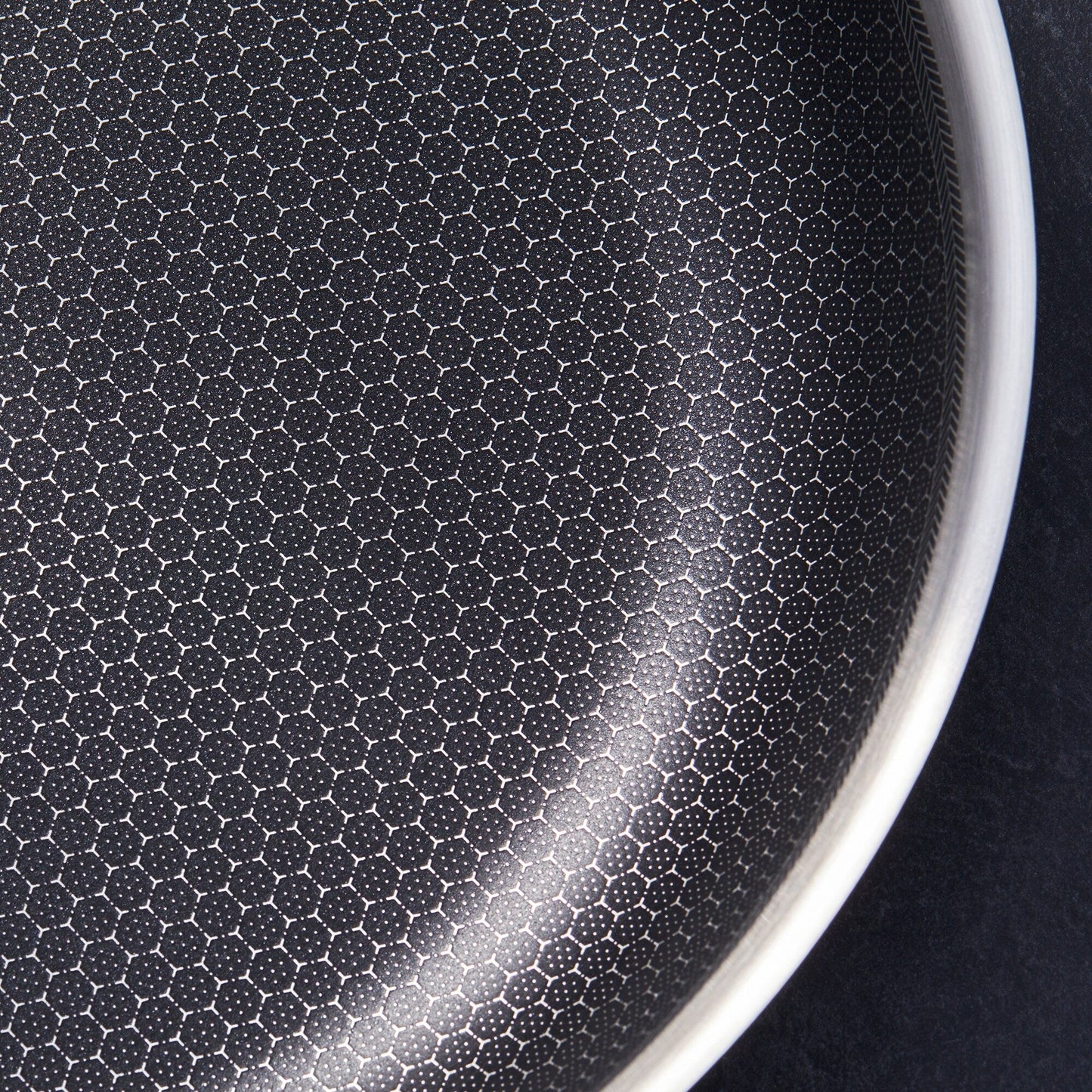 Ensemble de 3 poêles à frire HENCKELS Paradigm avec spatule et cuillère de service en prime - 5 pièces