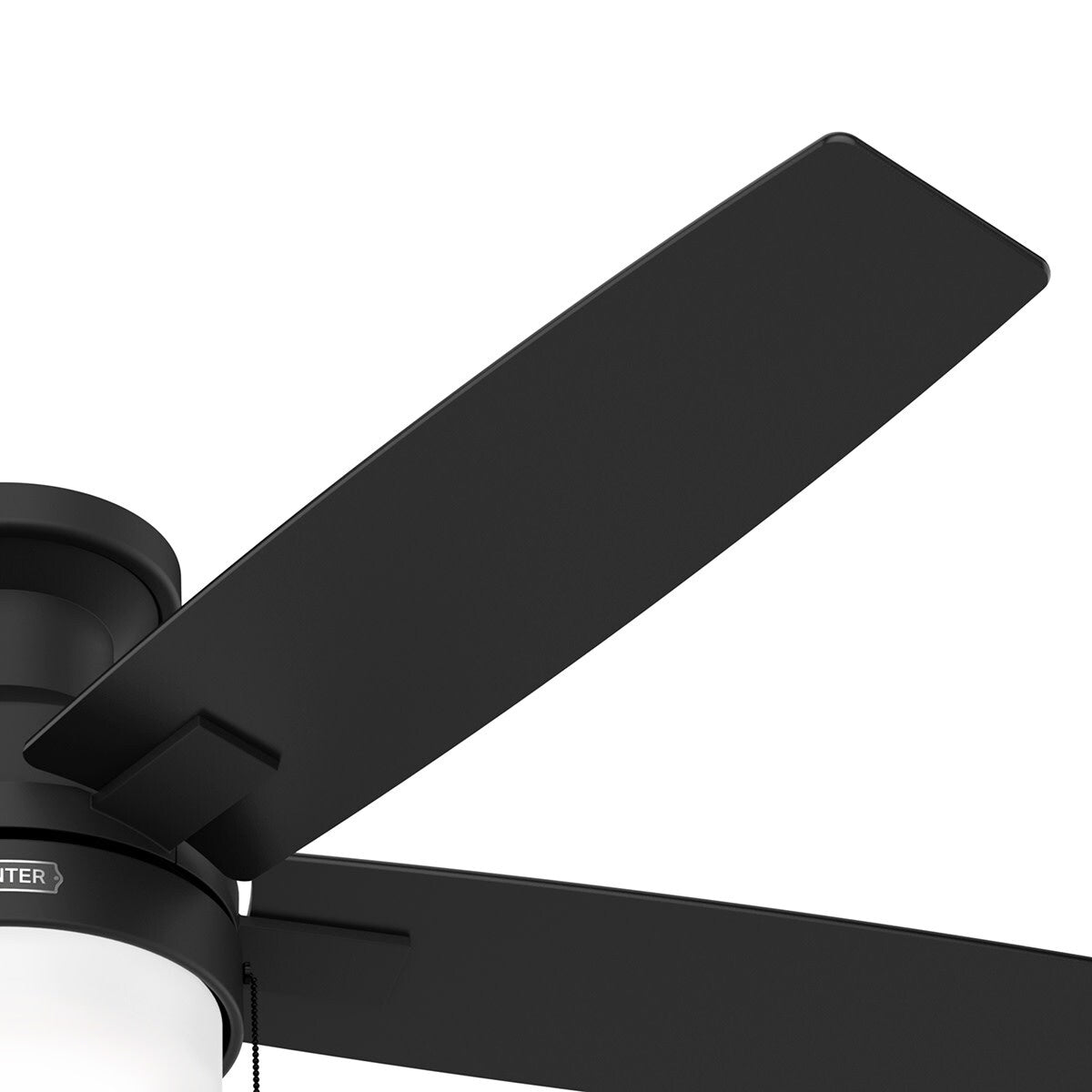 Ventilateur de plafond Hunter 52 Anisten à profil bas avec éclairage LED et chaînette - Style moderne, contemporain et transitionnel