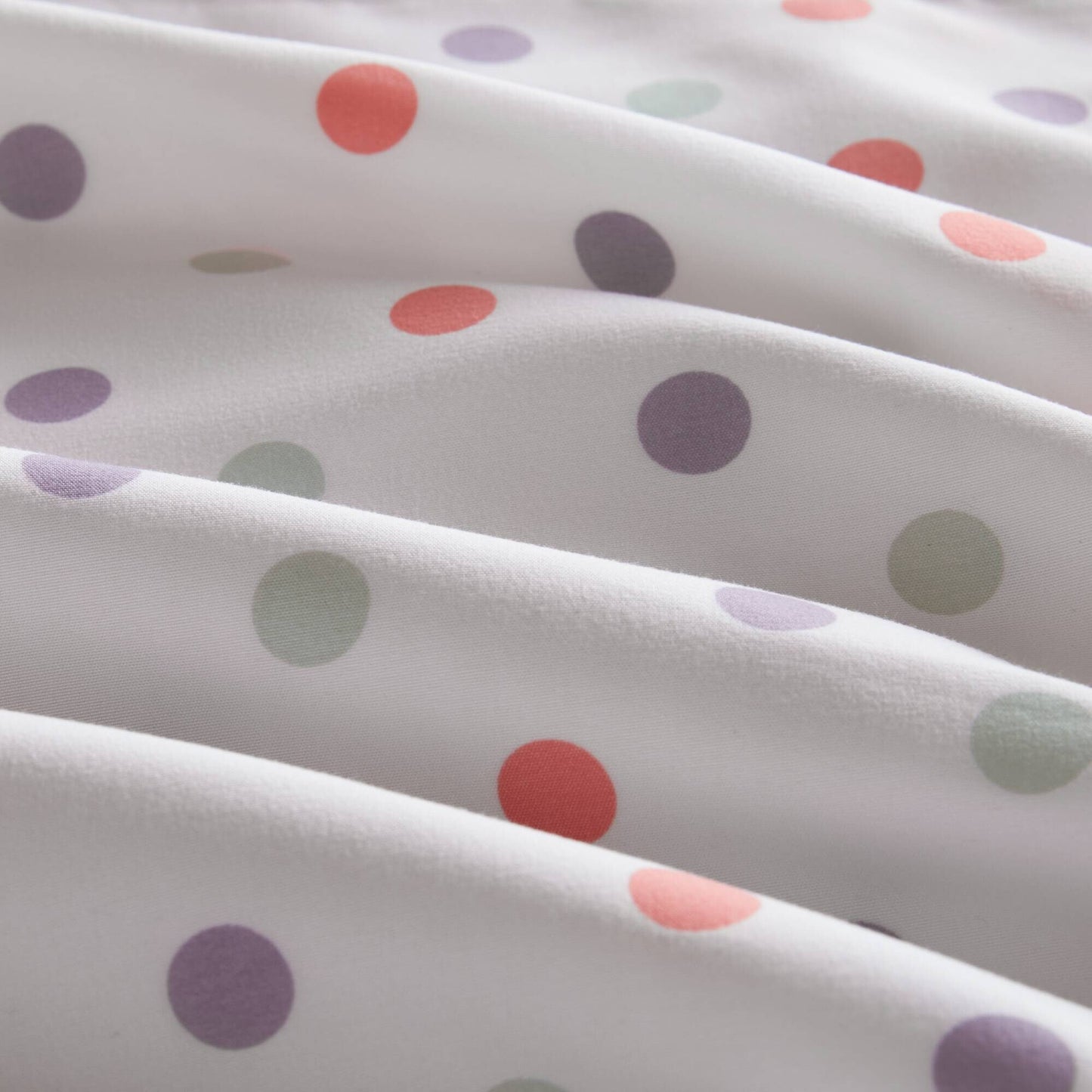 Parure de lit réversible en chenille tuftée Madeline Floral d'Intelligent Design Kids