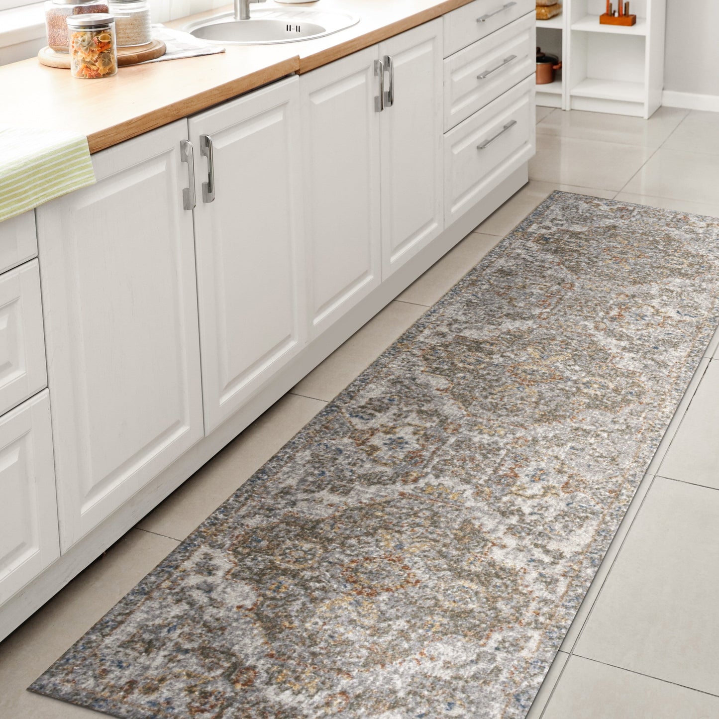 Tapis JONATHAN Y Brandy Bohemian Medallion à poils courts, lavable en machine, couleur crème/terre.