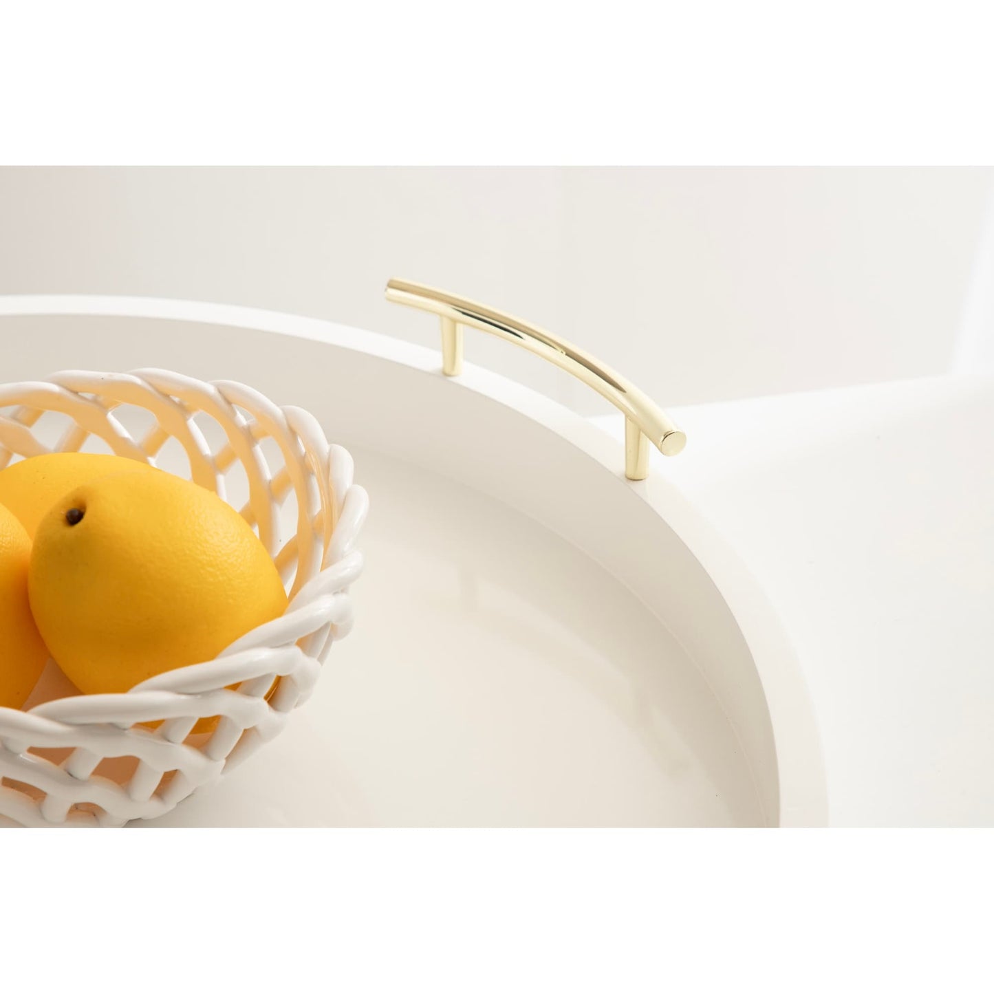 Plateau décoratif rond Kate and Laurel Lipton avec poignées en métal