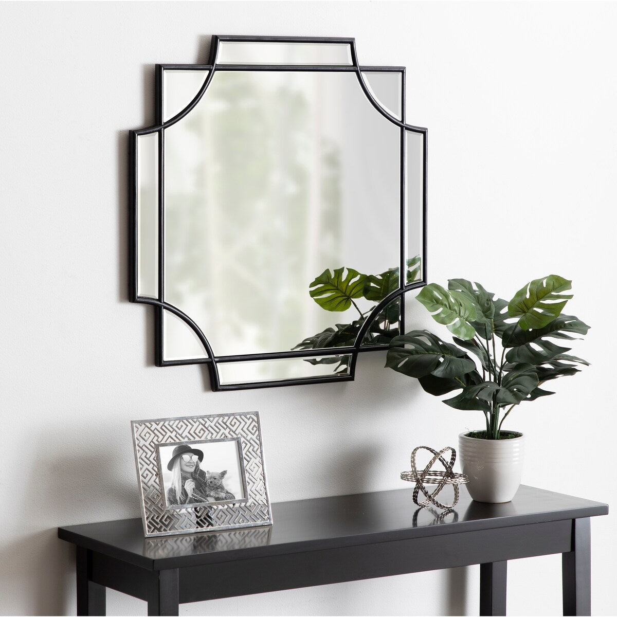 Miroir mural décoratif encadré traditionnel Kate and Laurel Minuette