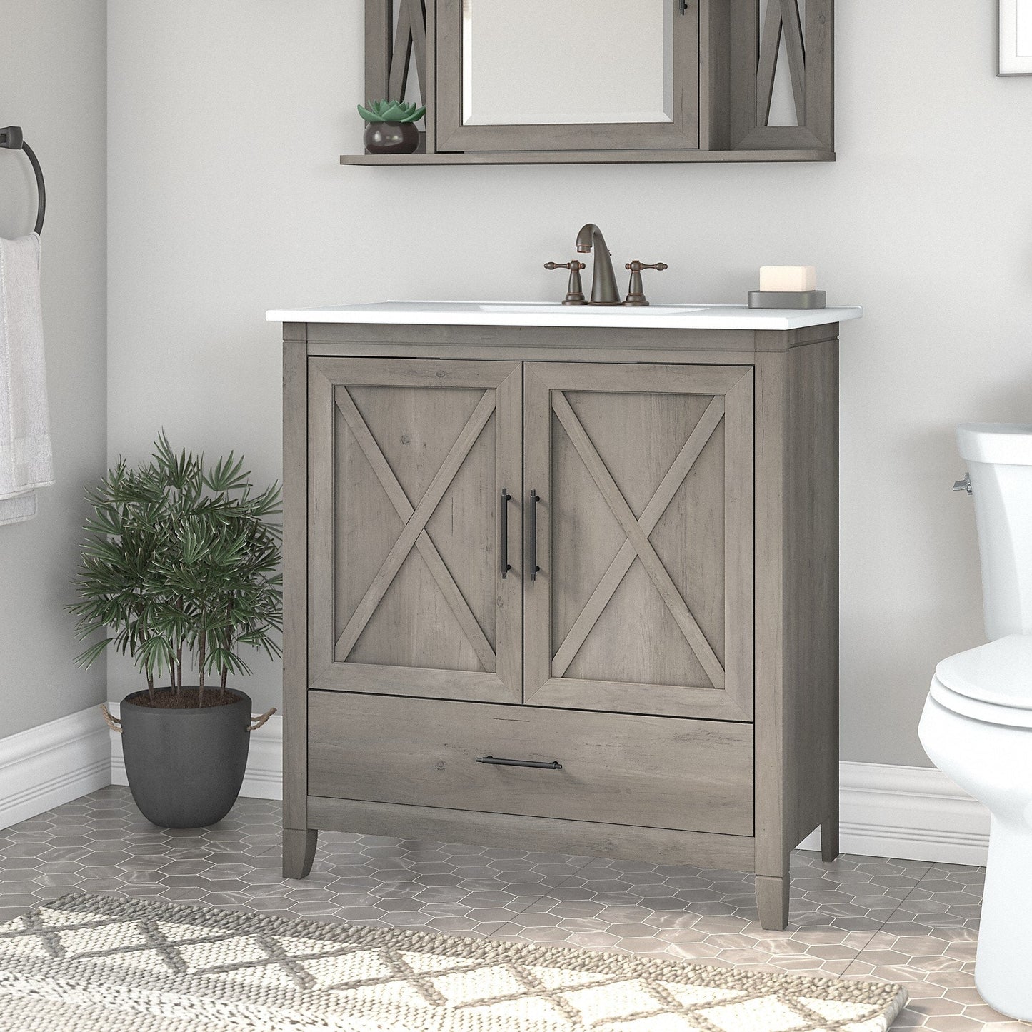 Meuble-lavabo Key West 32W avec lavabo par Bush Furniture