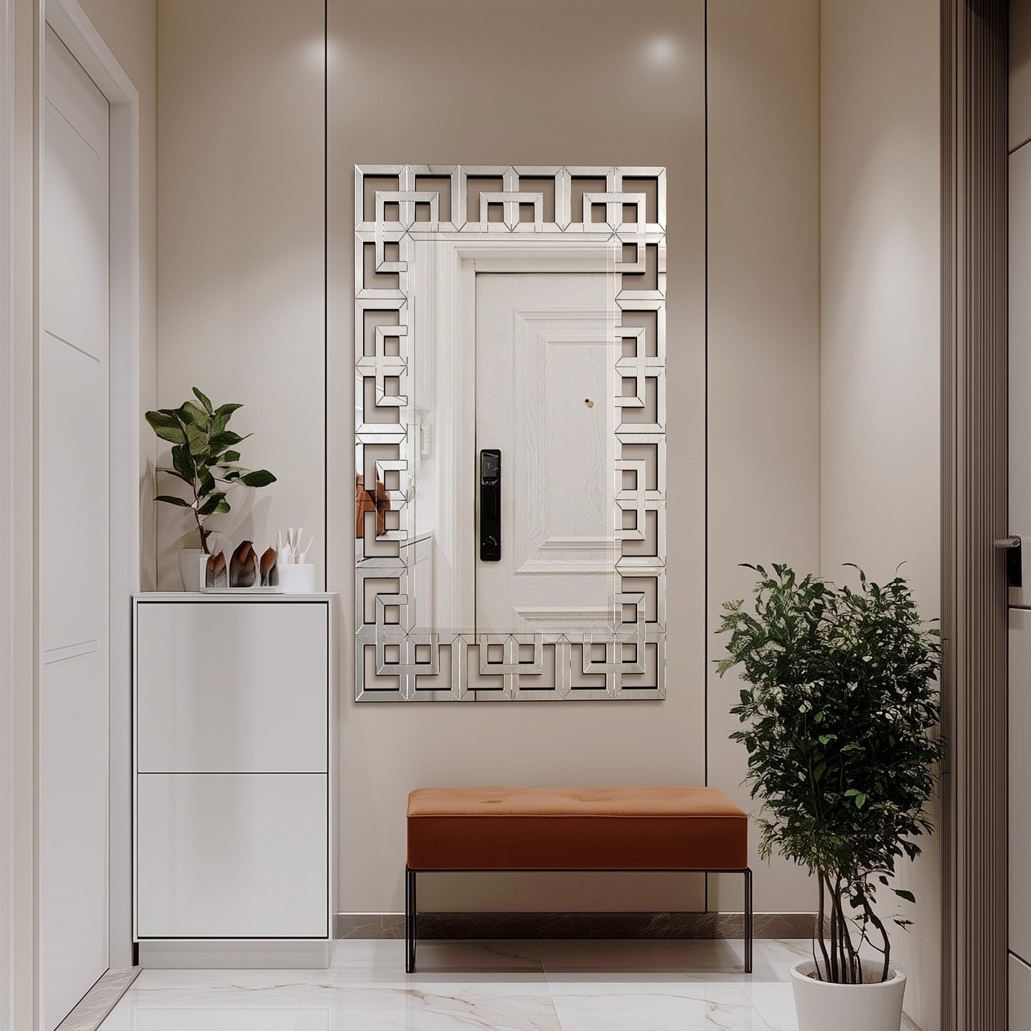 Grand miroir décoratif mural avec cadre géométrique argenté