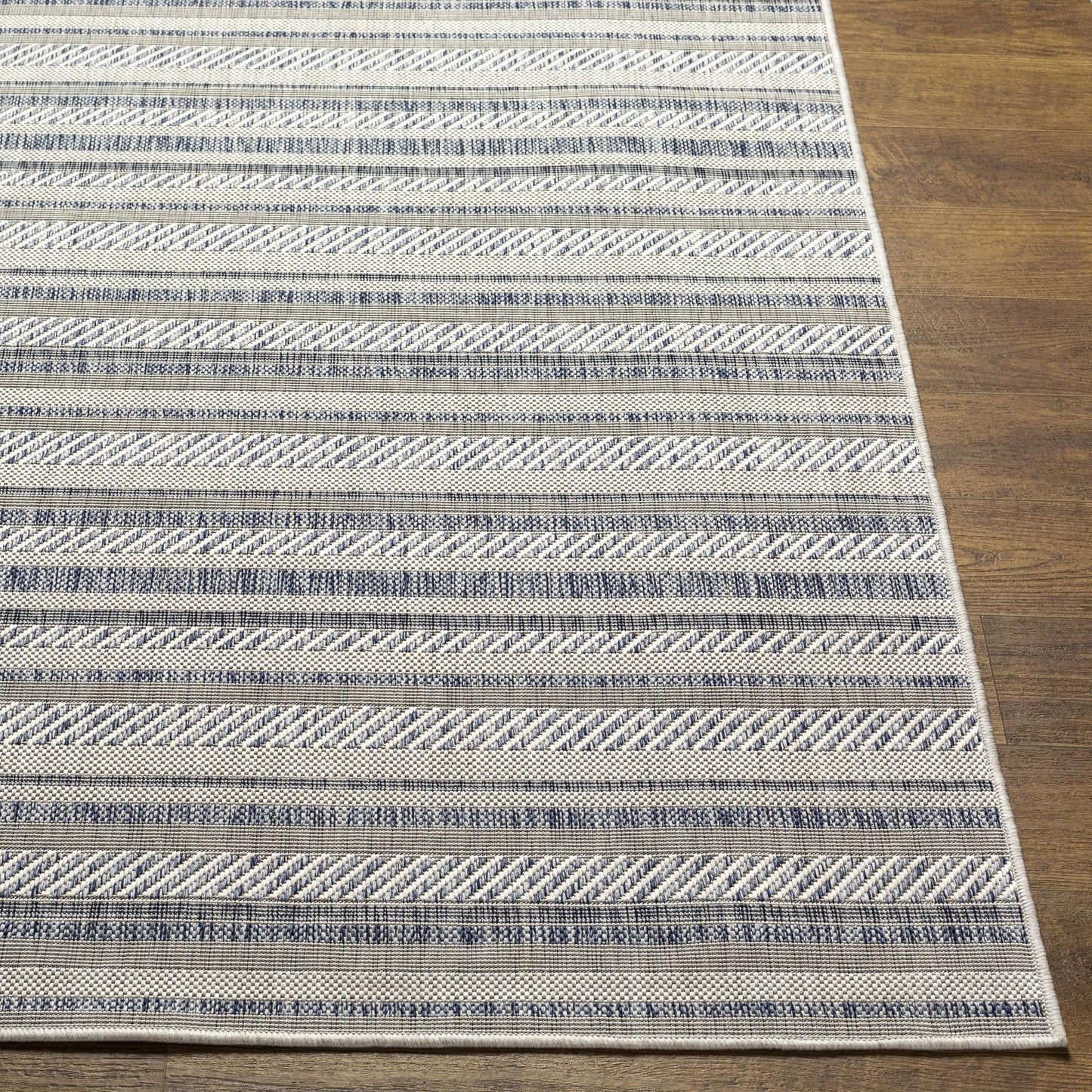 Tapis d'extérieur à rayures bohèmes Eagean de Livabliss