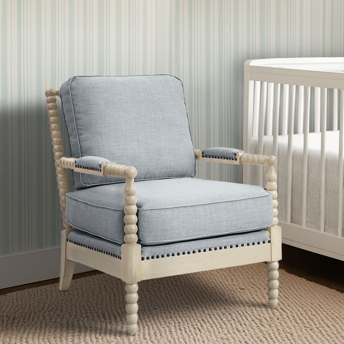 Fauteuil Madison Park Donohue à cadre en bois tourné