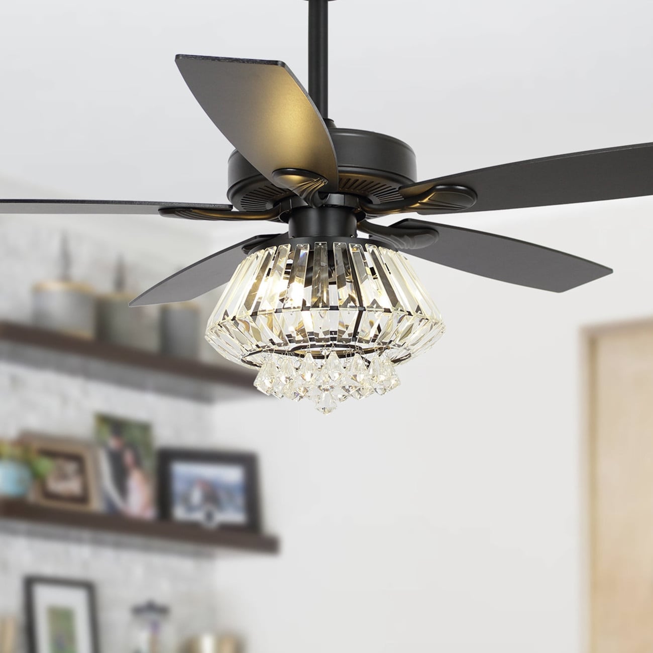Ventilateur de plafond moderne chromé de 132 cm avec lustre en cristal et télécommande