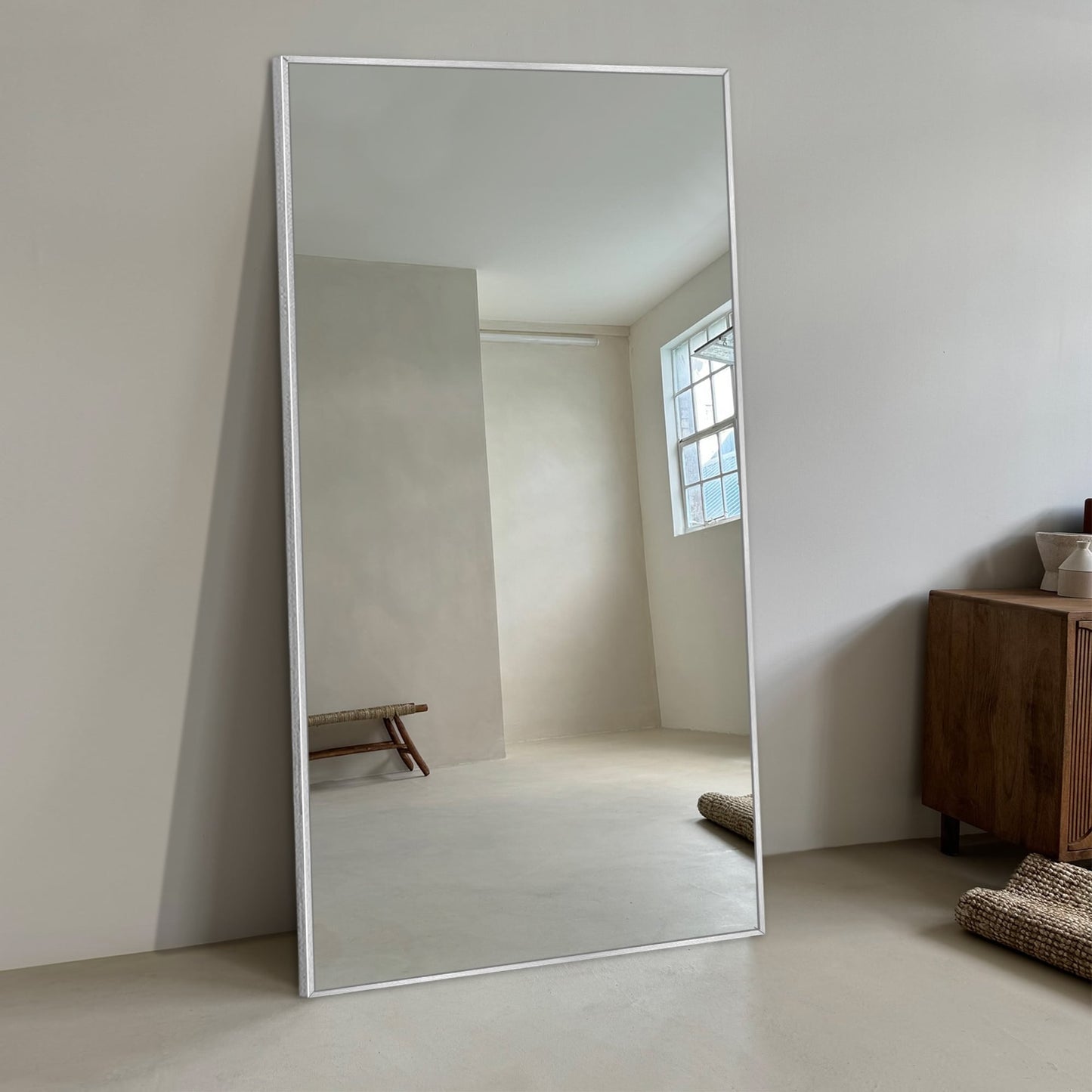 Miroir sur pied moderne pleine longueur