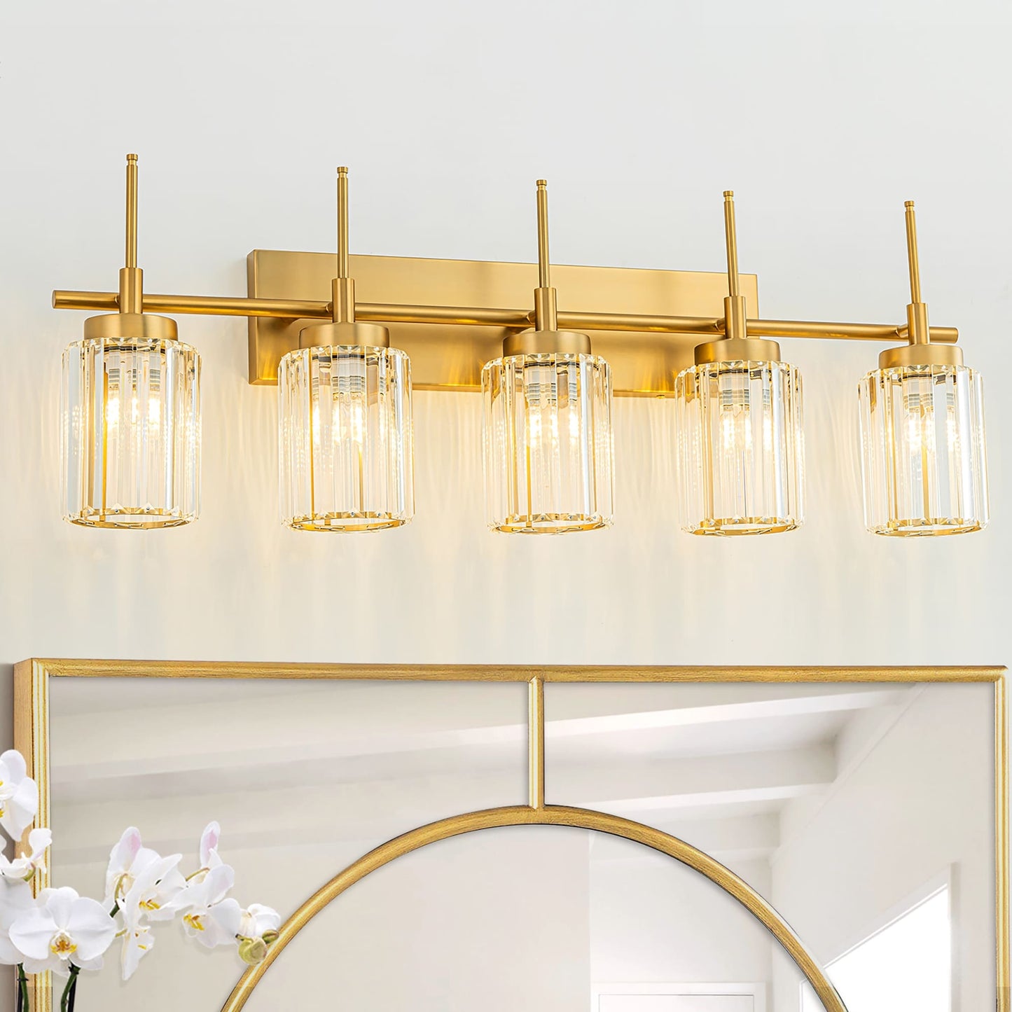Applique murale moderne dorée à intensité variable, style cylindrique glamour pour salle de bain, applique murale en cristal pour coiffeuse