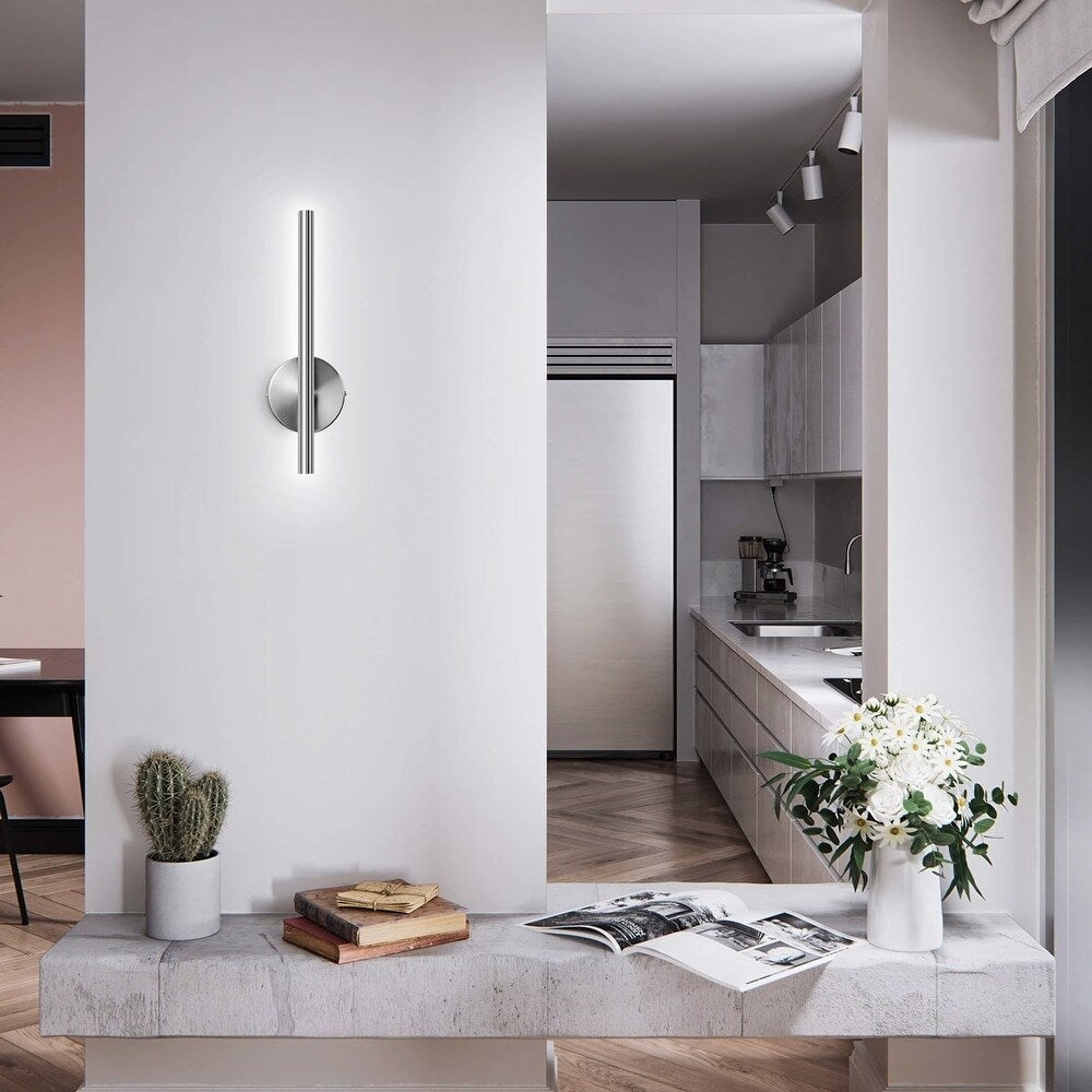 Applique murale moderne et minimaliste de style industriel, en métal avec bande LED intégrée