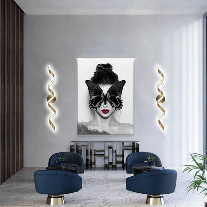 Applique murale LED moderne à spirale pour salle de bain, intensité variable.