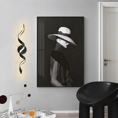 Applique murale LED moderne à spirale pour salle de bain, intensité variable.