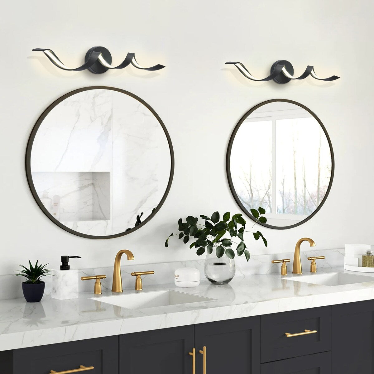 Applique murale LED moderne à spirale pour salle de bain, intensité variable.