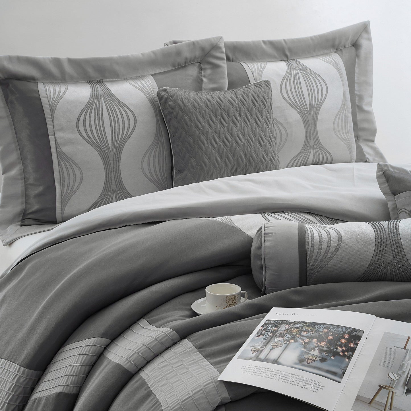 Ensemble de couette géométrique moderne 7 pièces Nanshing Daniella