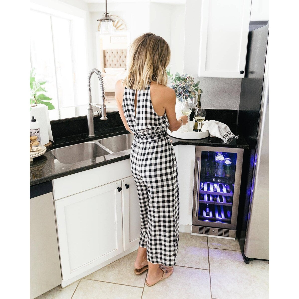 Cave à vin et réfrigérateur à boissons encastrable NewAir SplitShelf pour 9 bouteilles de vin et 48 canettes, en acier inoxydable