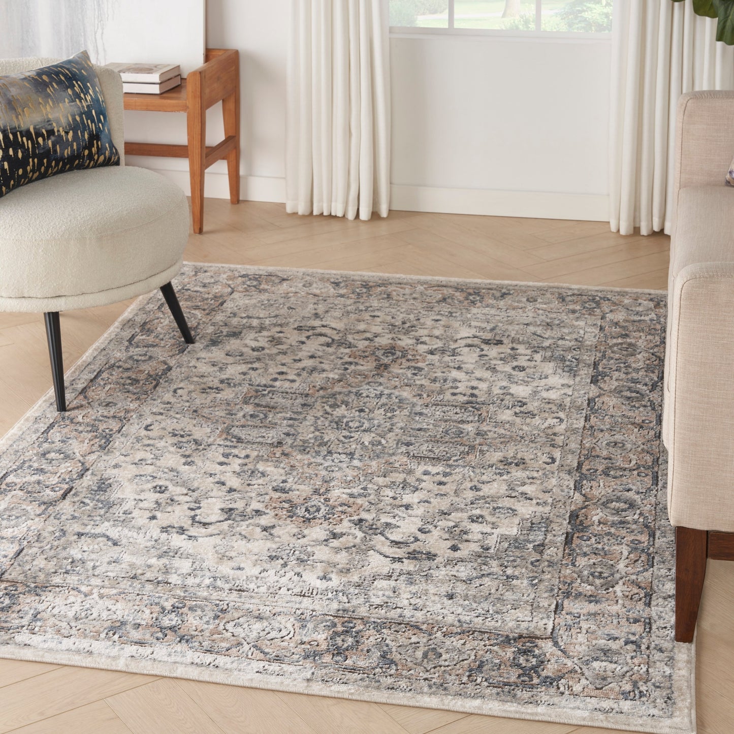 Tapis Nourison Concerto Classic Persian Medallion.
