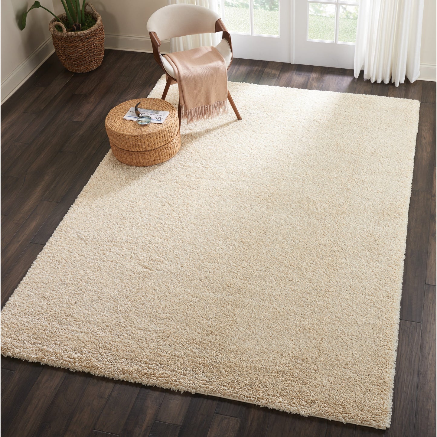 Tapis Nourison Malibu Shag moderne en peluche unie