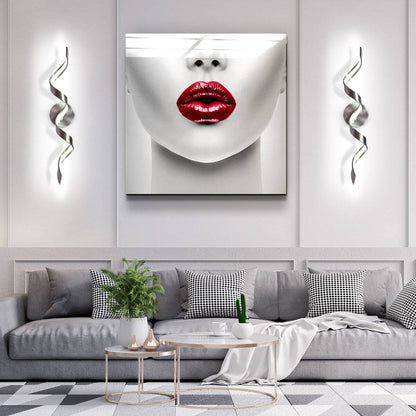 Applique murale LED moderne à spirale pour salle de bain, intensité variable.