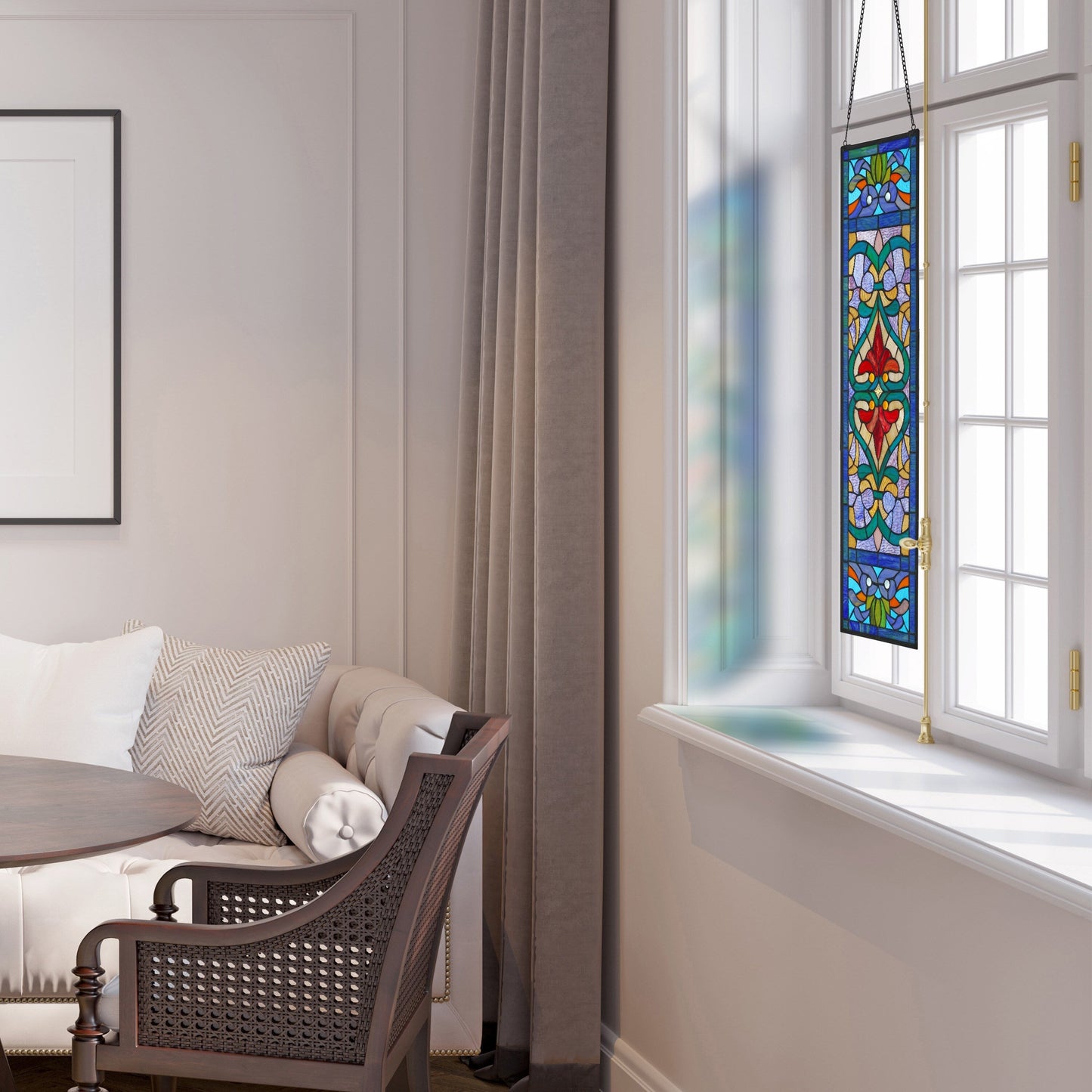 Panneau de vitrail victorien « Fleur de Lys » de River of Goods - 9,5 cm (L) x 0,25 cm (l) x 36 cm (H)