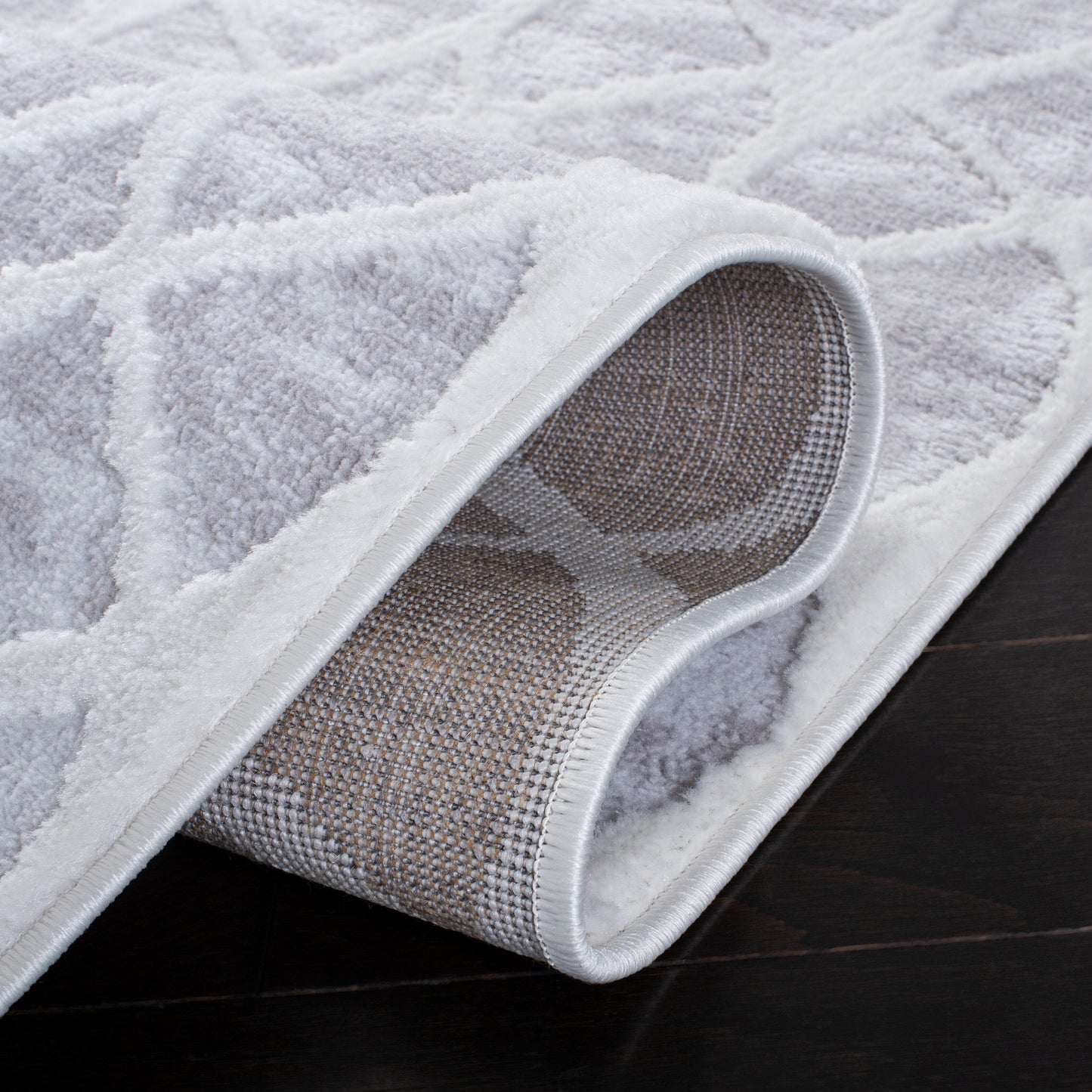 Tapis SAFAVIEH Amelia Tanasa géométrique à l'aspect vieilli