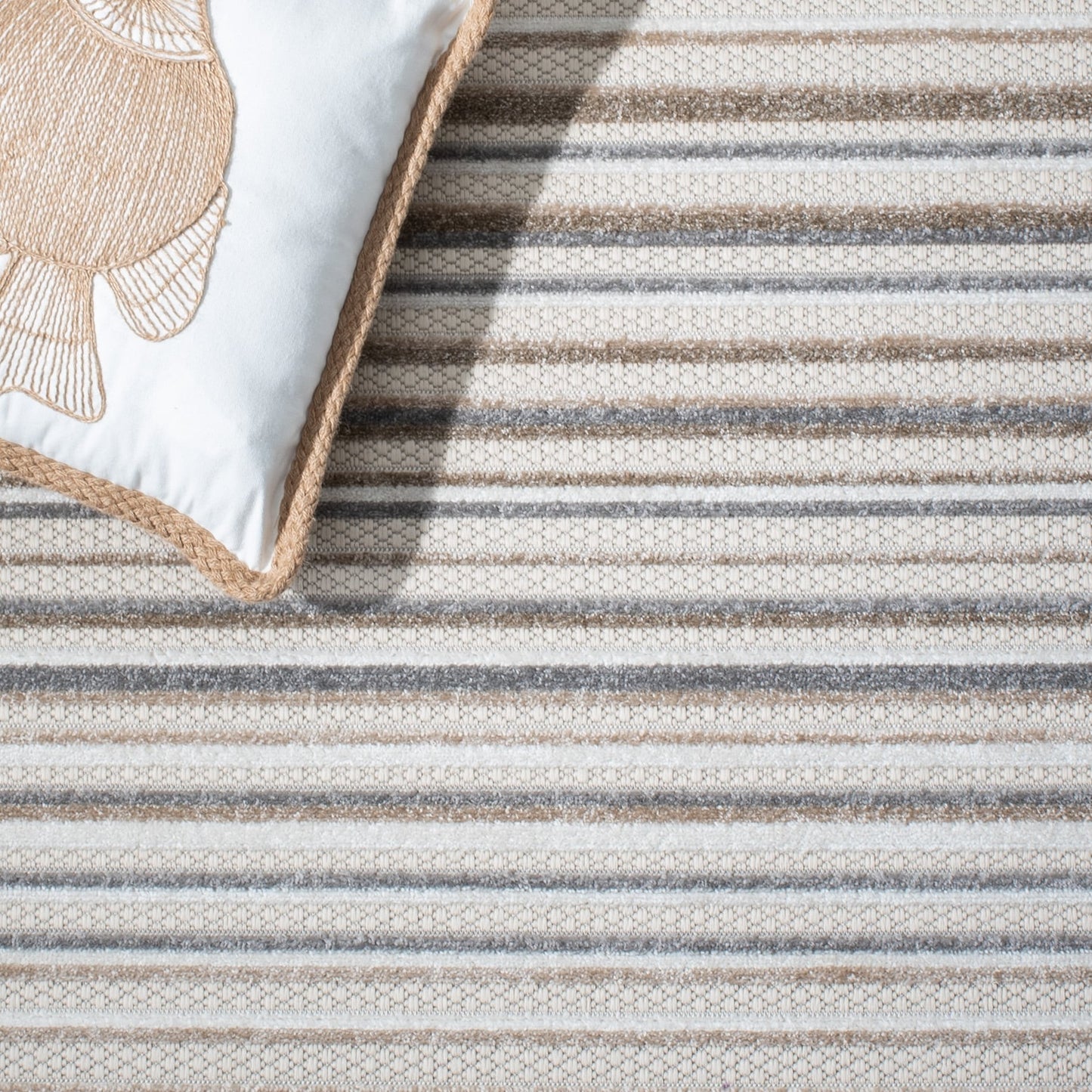 Tapis de patio imperméable à rayures SAFAVIEH Cabana Gafia pour intérieur/extérieur