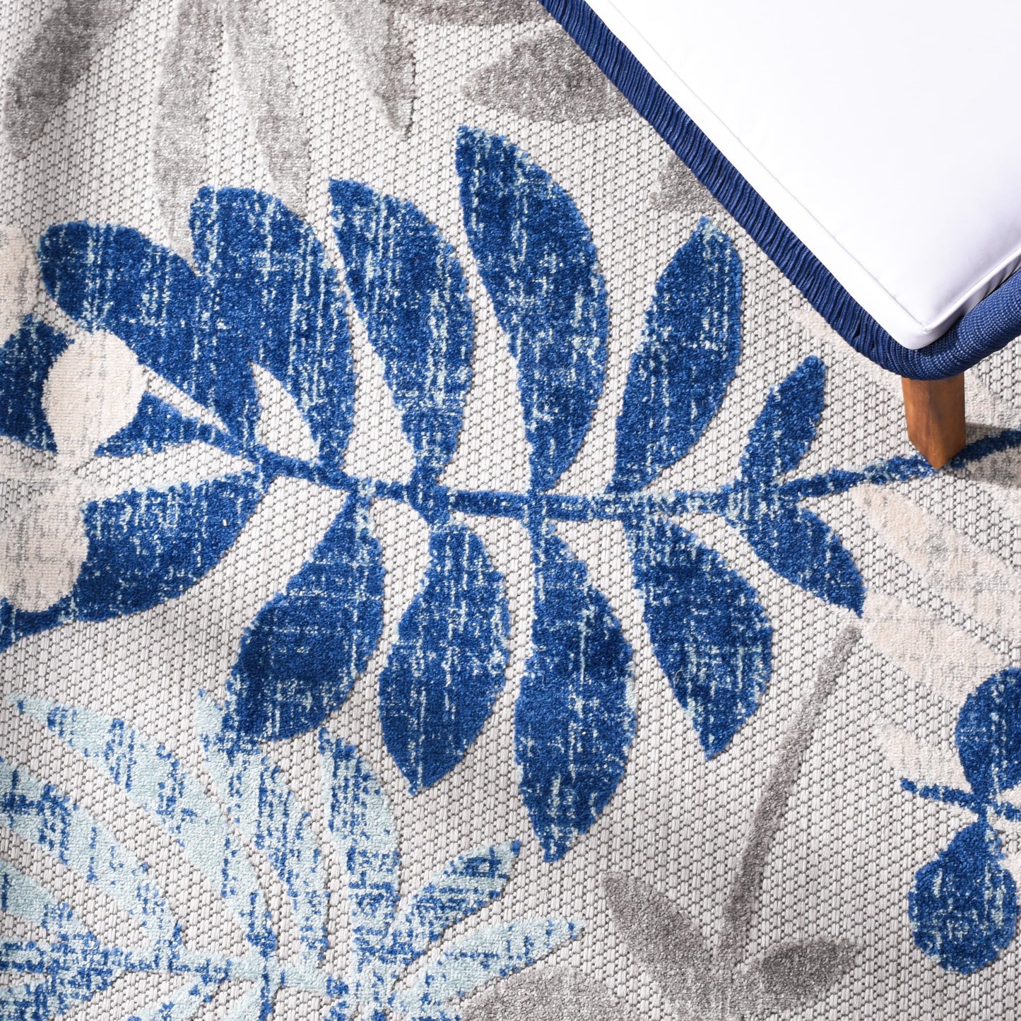 Tapis de patio imperméable à motif floral SAFAVIEH Cabana Neera pour intérieur/extérieur