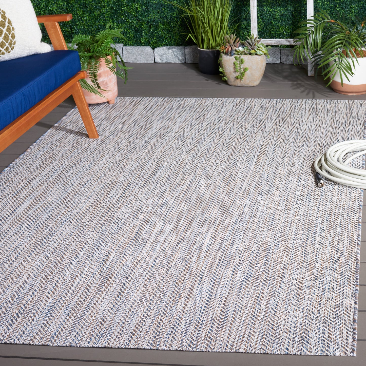 Tapis de jardin imperméable SAFAVIEH Courtyard Ilmur pour intérieur/extérieur