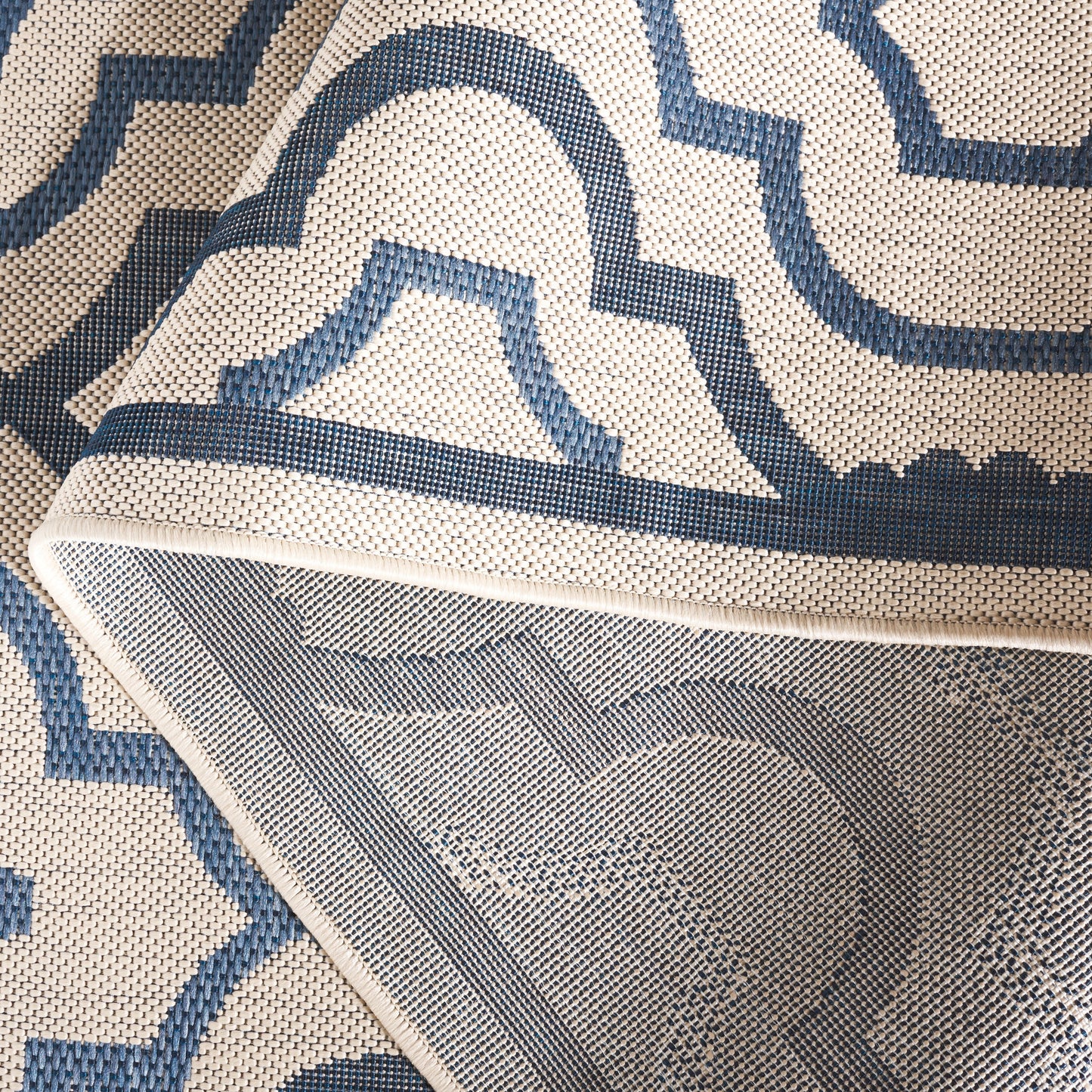 Tapis de jardin imperméable SAFAVIEH Courtyard Oyvor pour intérieur/extérieur