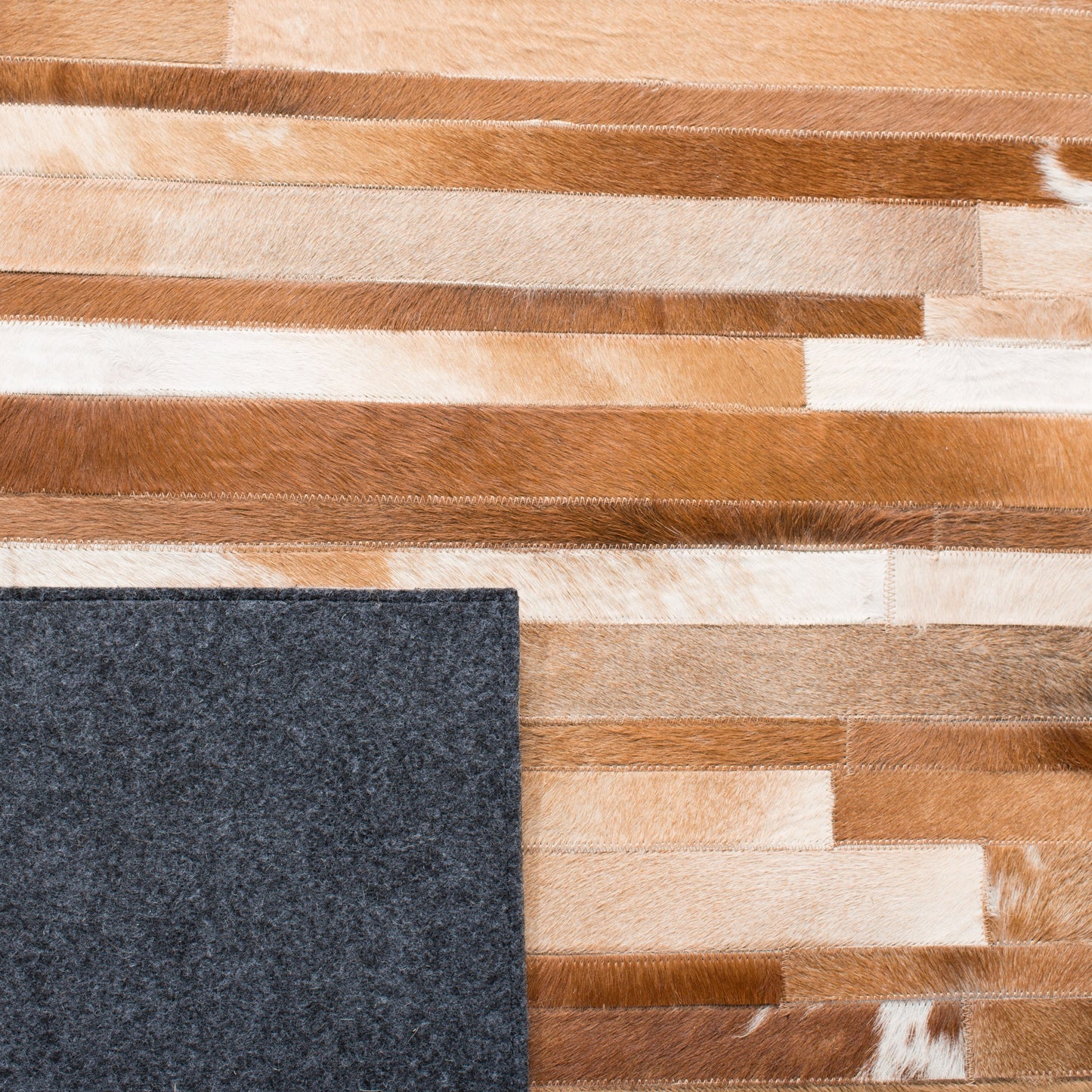 Tapis en cuir moderne SAFAVIEH fait main en atelier Tennille