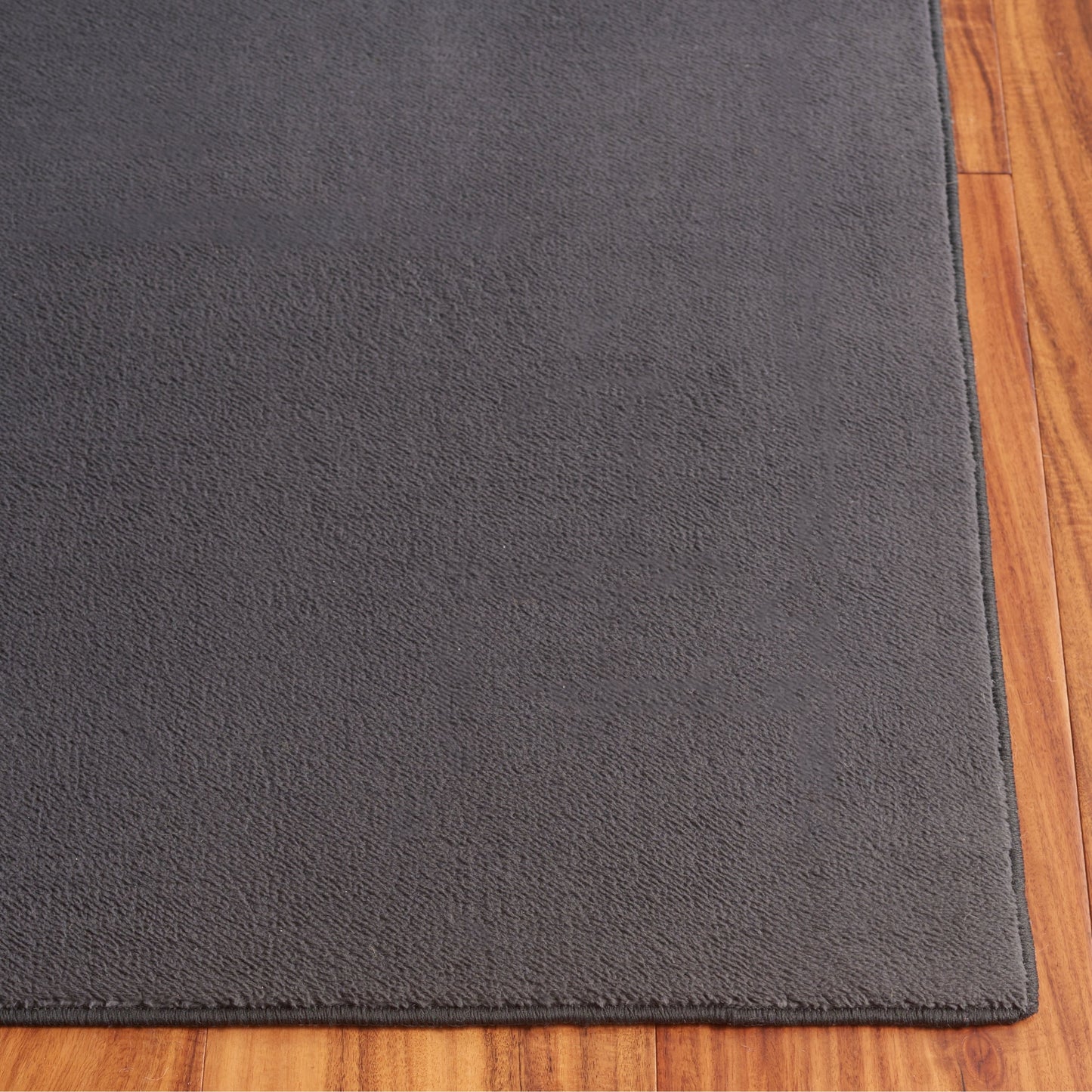 Tapis contemporain SAFAVIEH Loft Saundra lavable en machine