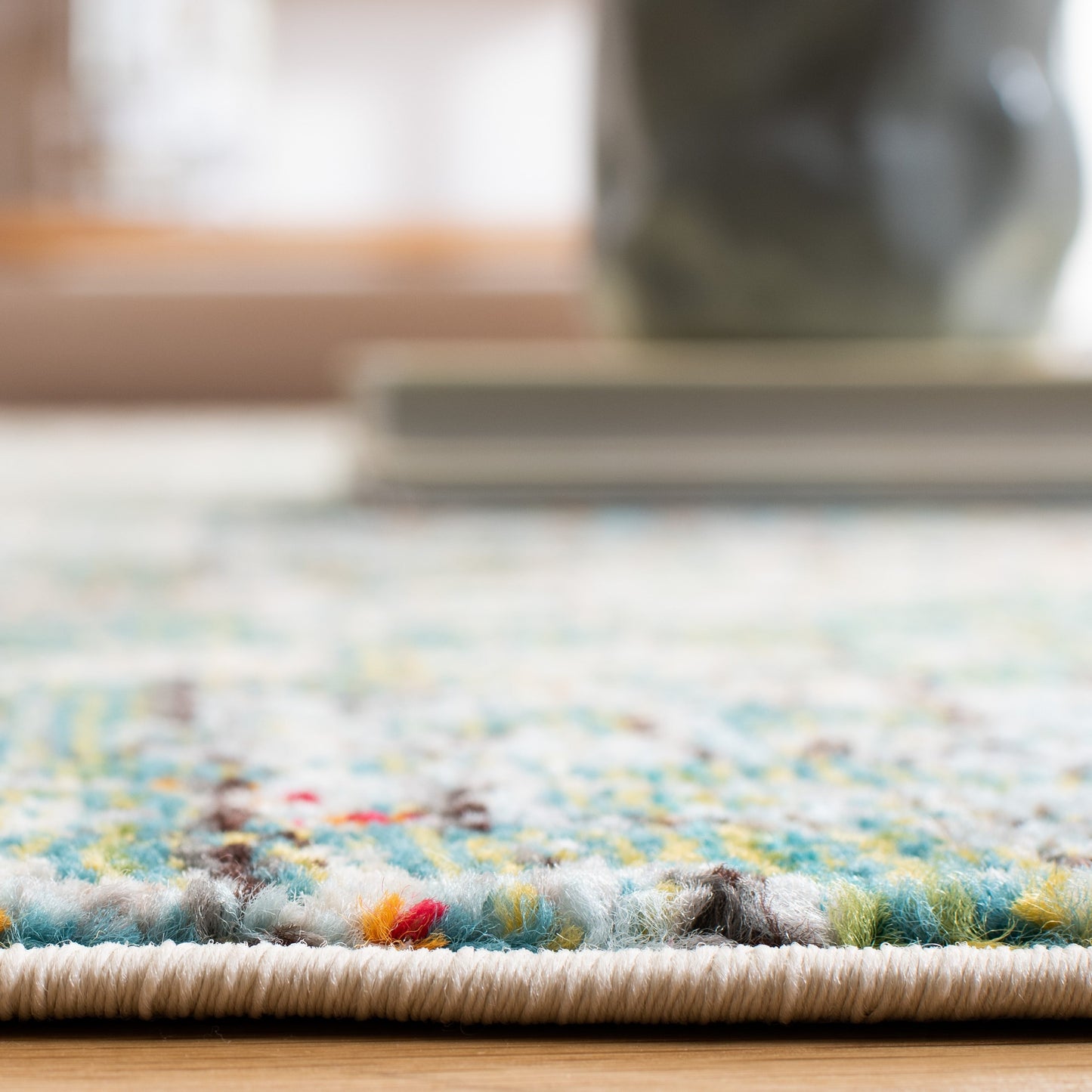 Tapis abstrait moderne Madison Coleen de SAFAVIEH