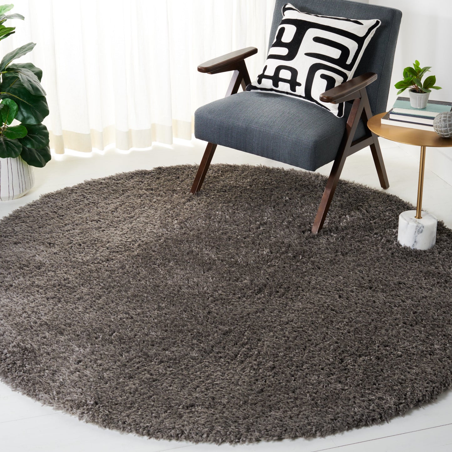 Tapis SAFAVIEH Madrid Shag Soledad uni de 5 cm d'épaisseur
