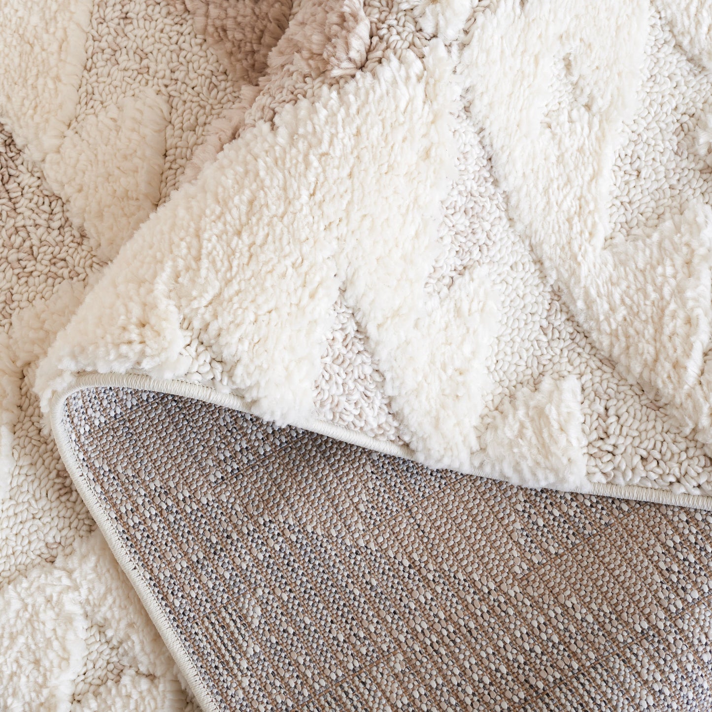 Tapis SAFAVIEH marocain à franges et poils longs Delores, épaisseur 5 cm