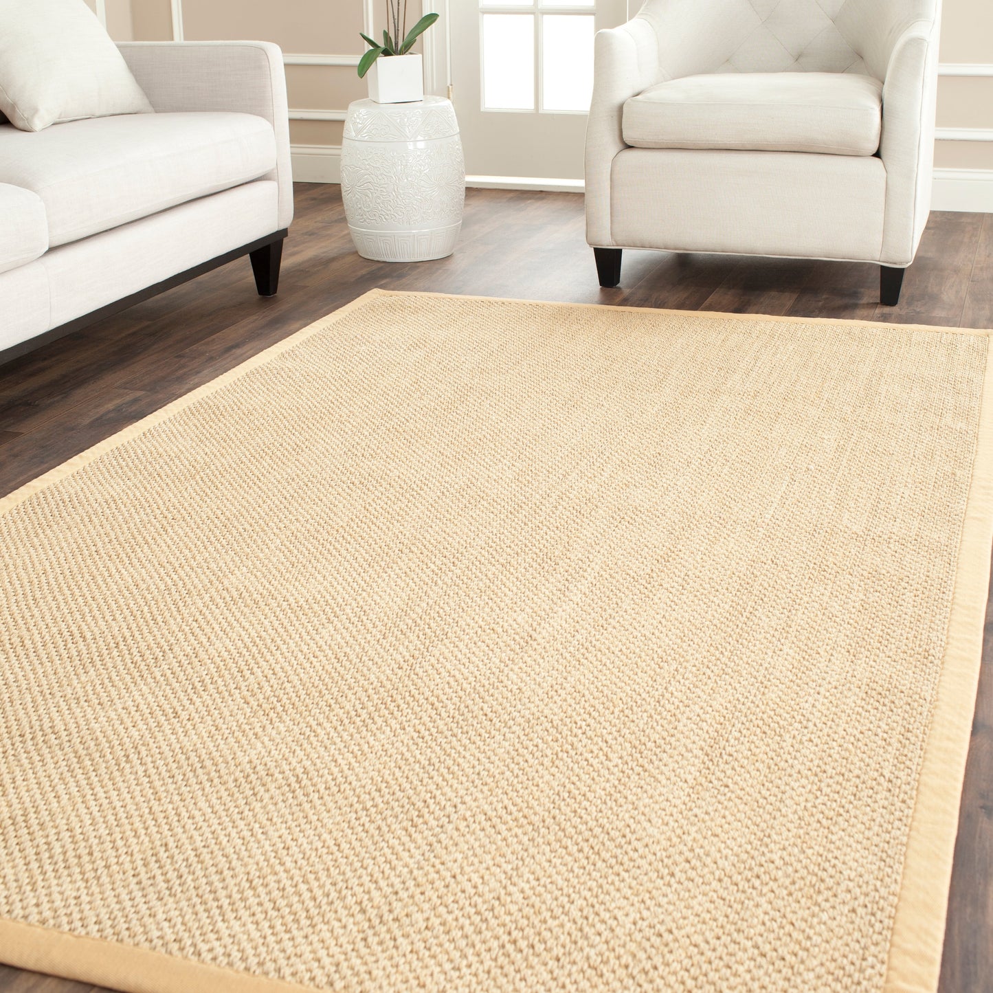 Tapis SAFAVIEH en fibres naturelles Elmyra avec bordure en sisal