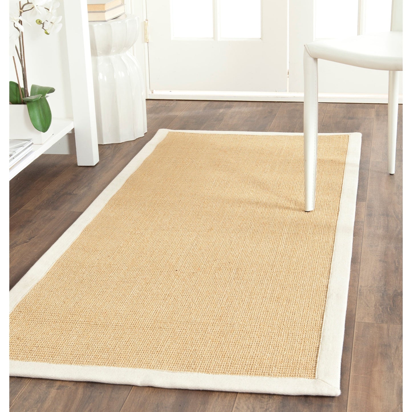 Tapis en sisal à bordure Madelyn en fibres naturelles SAFAVIEH